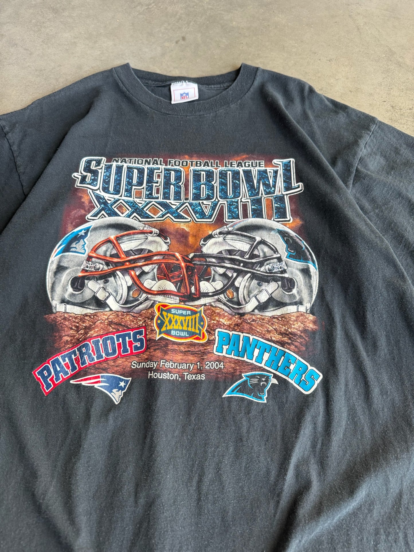 (XL) Super Bowl XXXVIII Tee