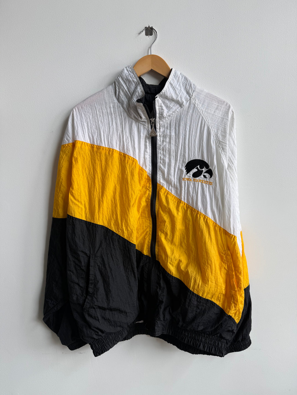 (XL) Iowa Hawkeyes Windbreaker Jacket