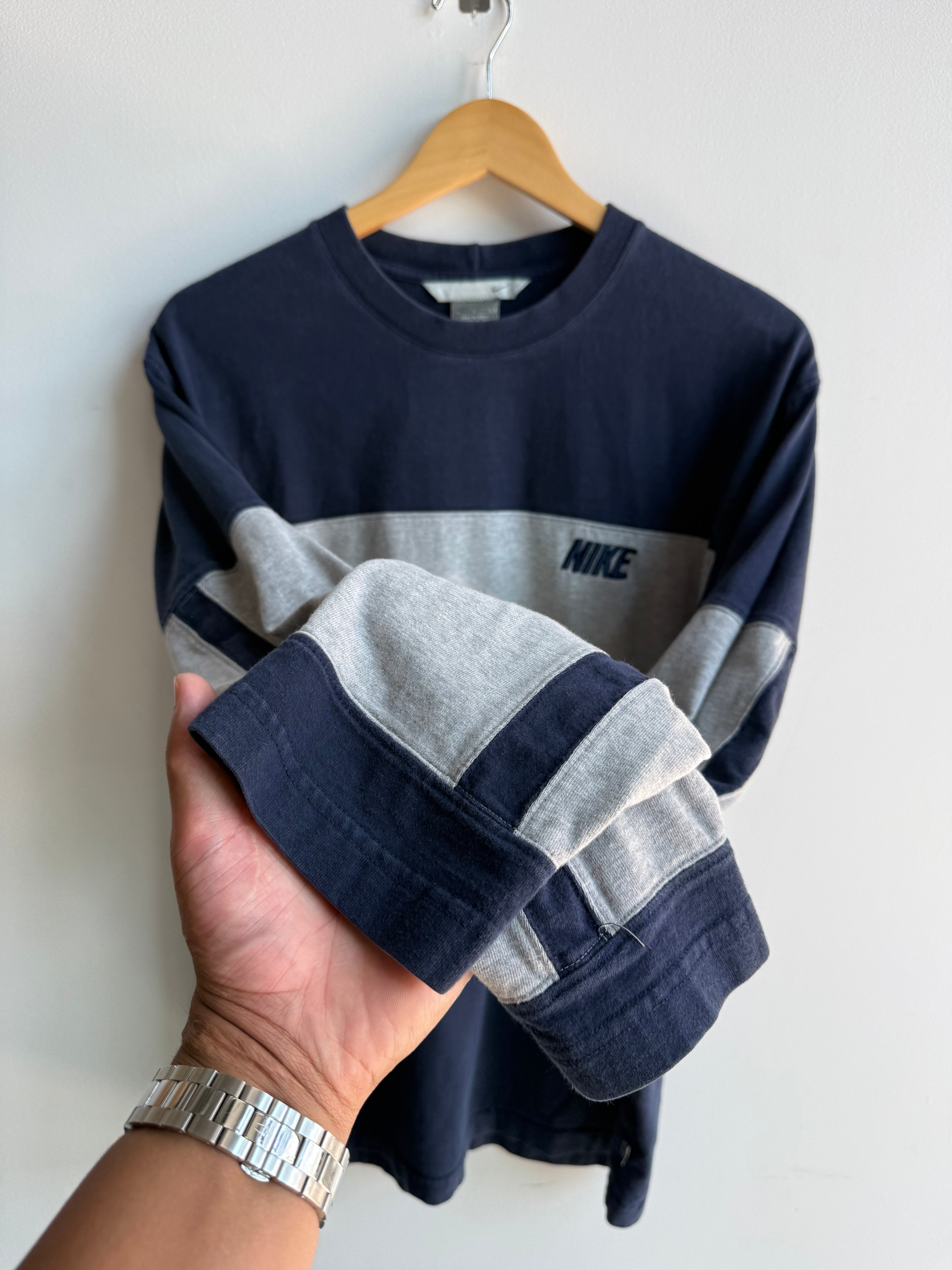 (L) Nike Longsleeve Tee