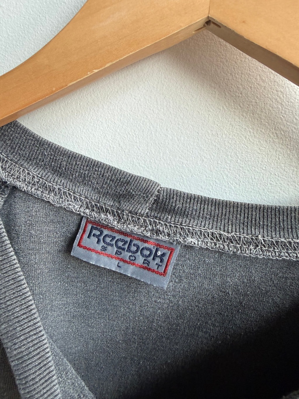 (L) Reebok Pump Tee