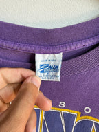 (XL) Minnesota Vikings Helmet Tee