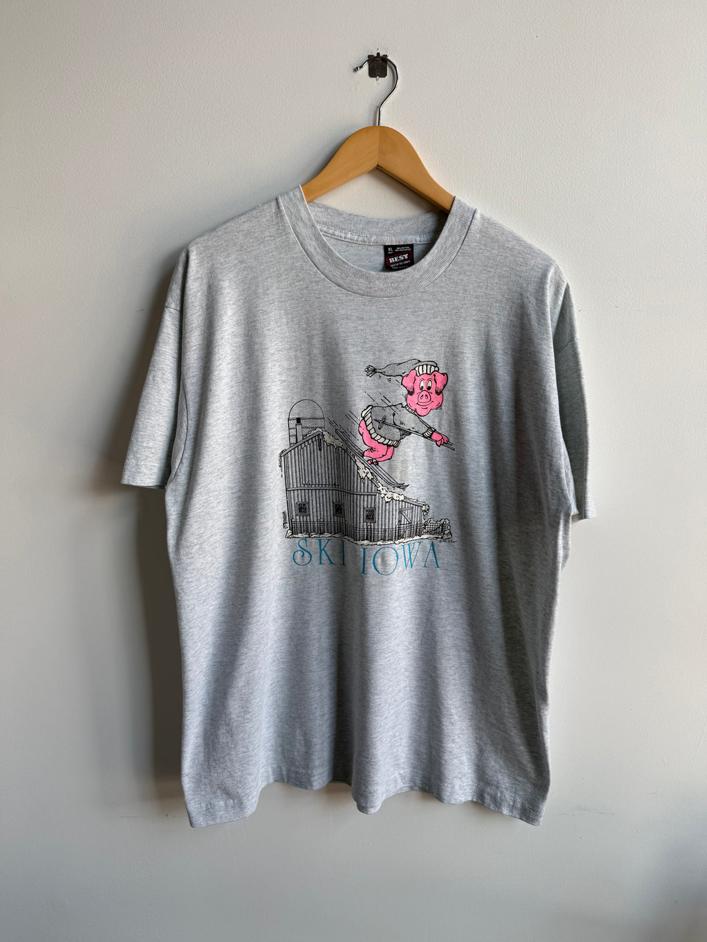 (XL) Ski Iowa Pig Tee