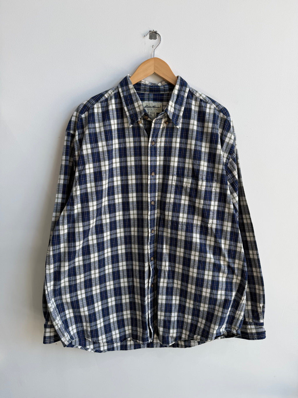 (XL) Eddie Bauer Button Up Shirt