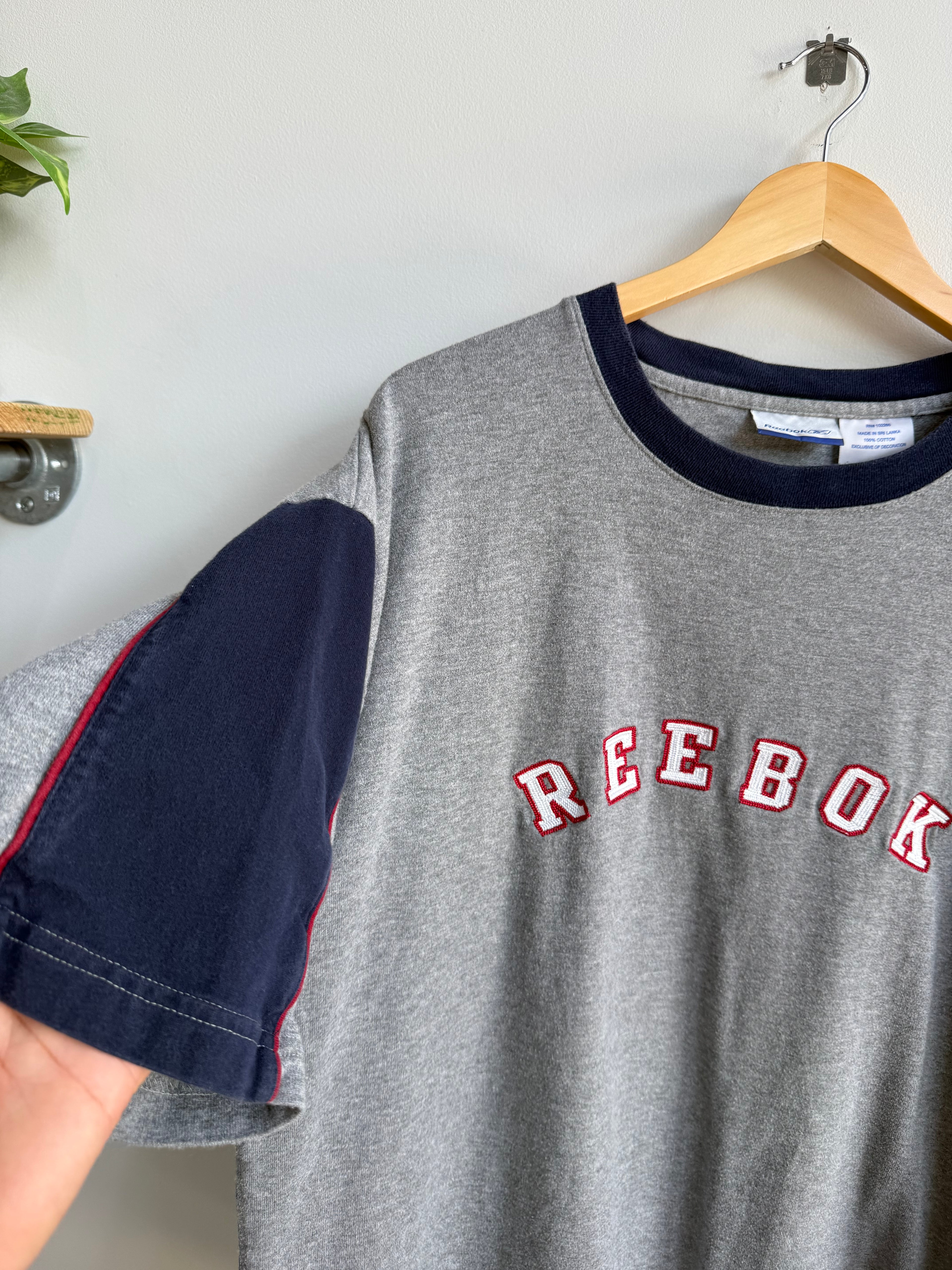 (L) Reebok Tee