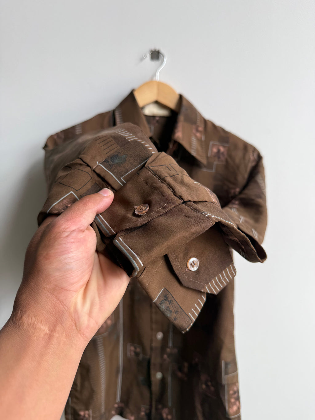 (M) Button Down Light Weight Shirt