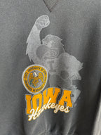 (L) Iowa Hawkeyes Crew