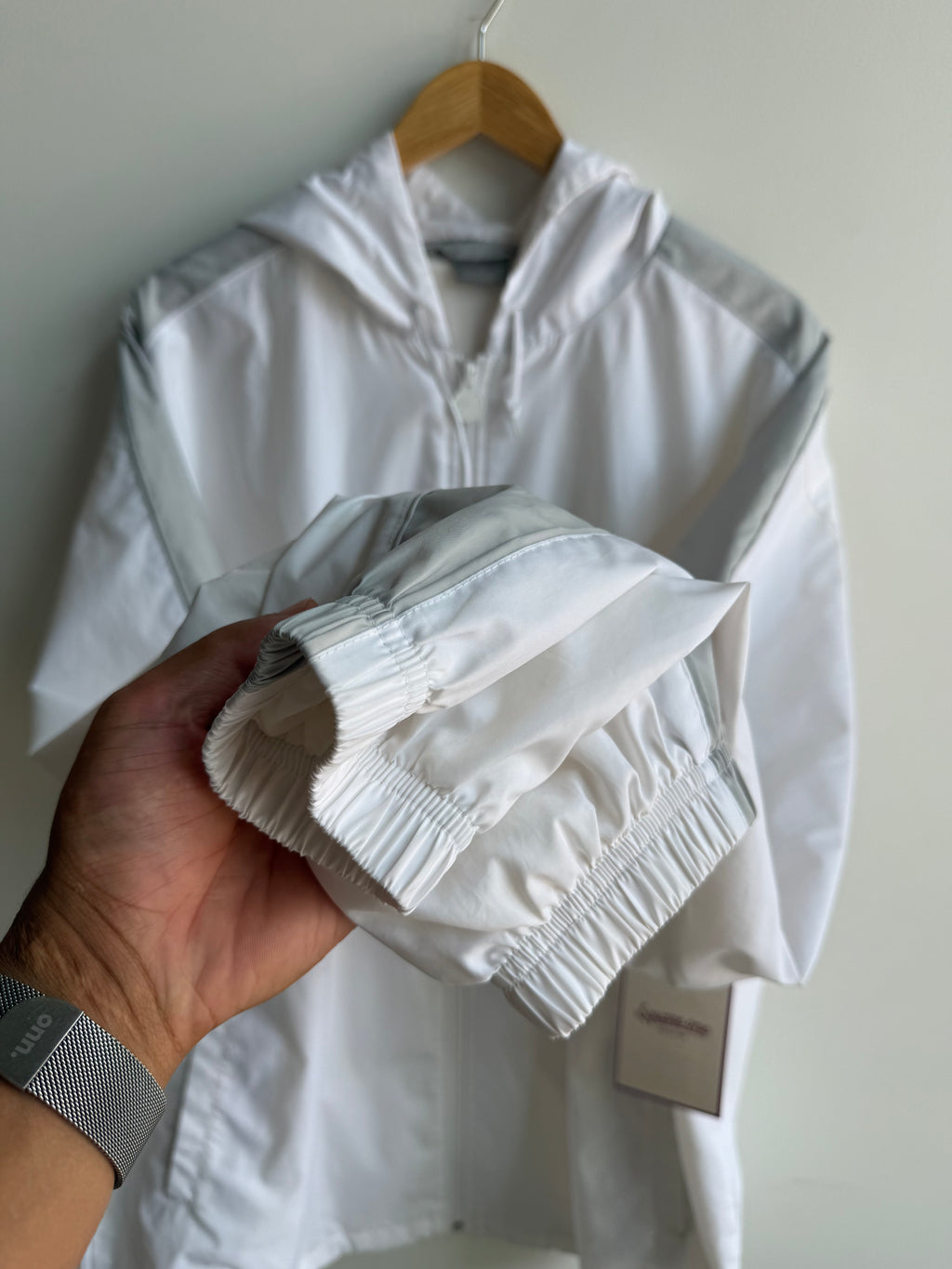 (XL) White Nike Windbreaker Jacket