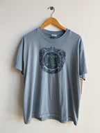 (L) Design Logo Graphic Tee