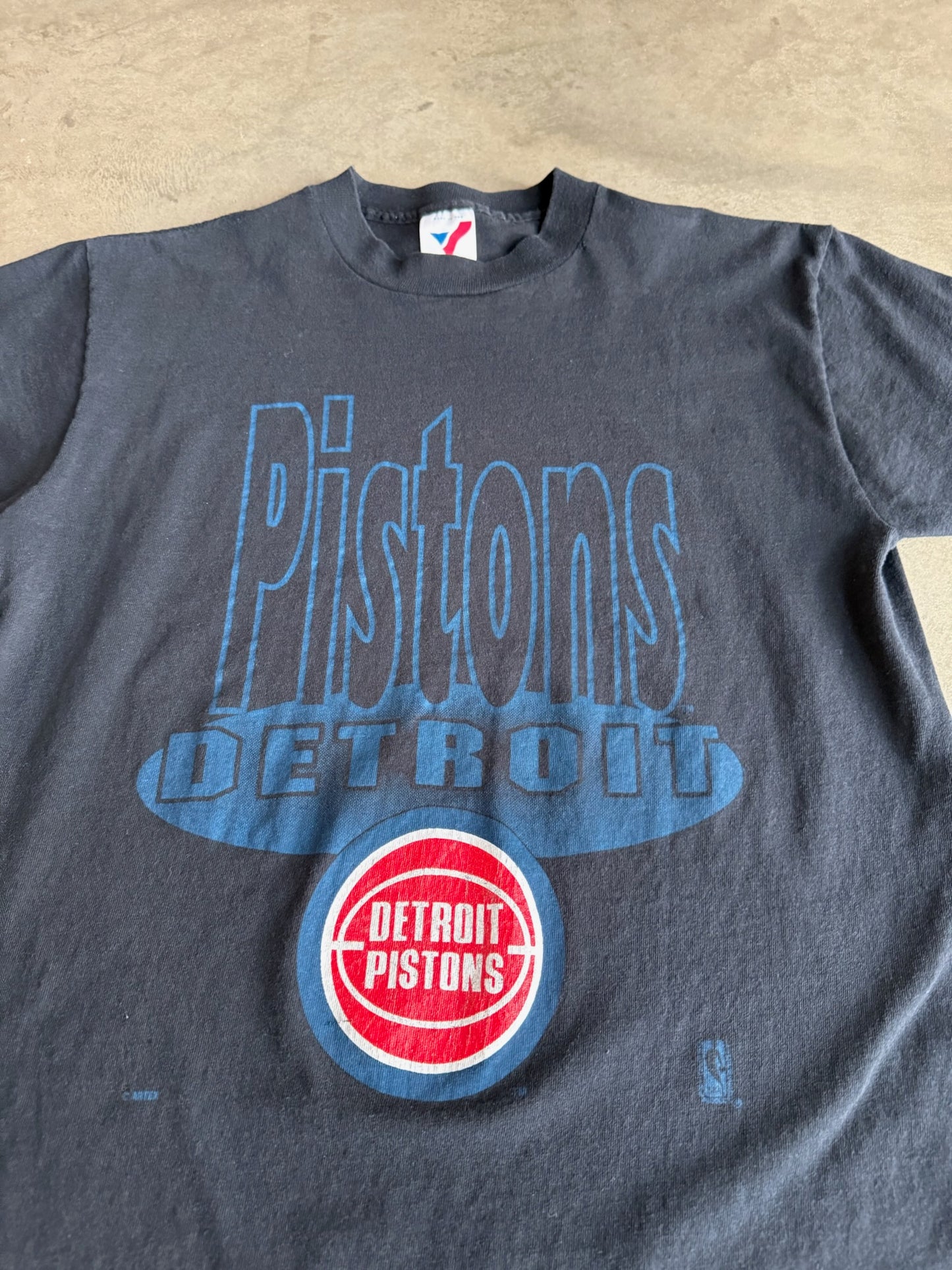 (M) Detroit Pistons Tee