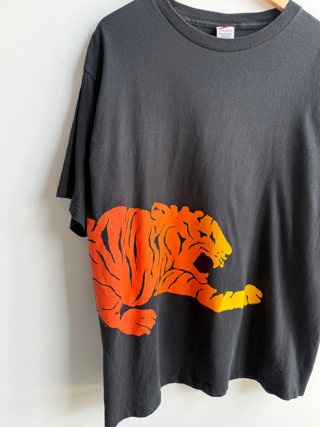 (XL) Speedo Tiger Tee