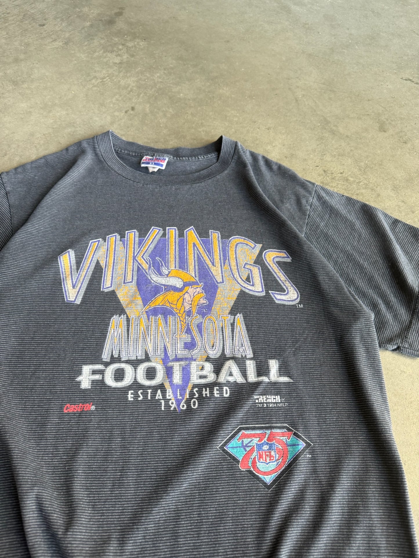 (XL) Minnesota Vikings Trench Tee