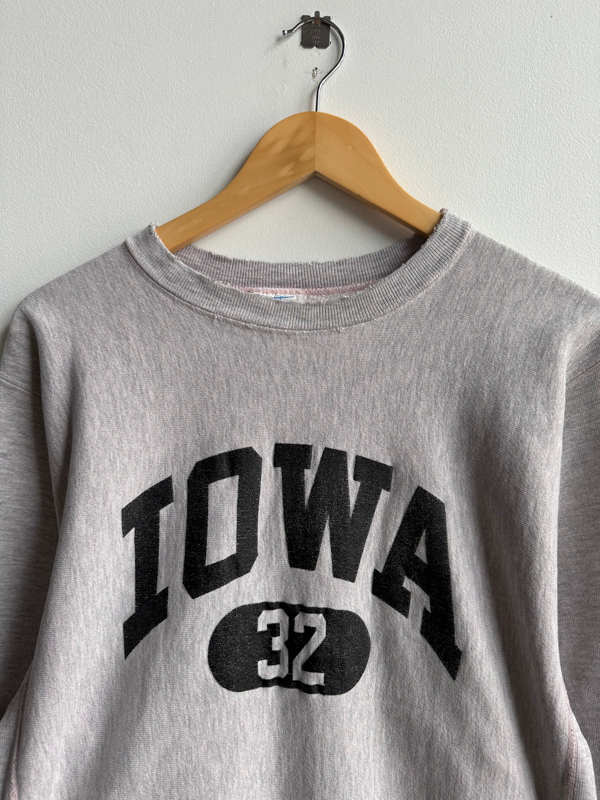 (L) Iowa Reverse Weave Crew