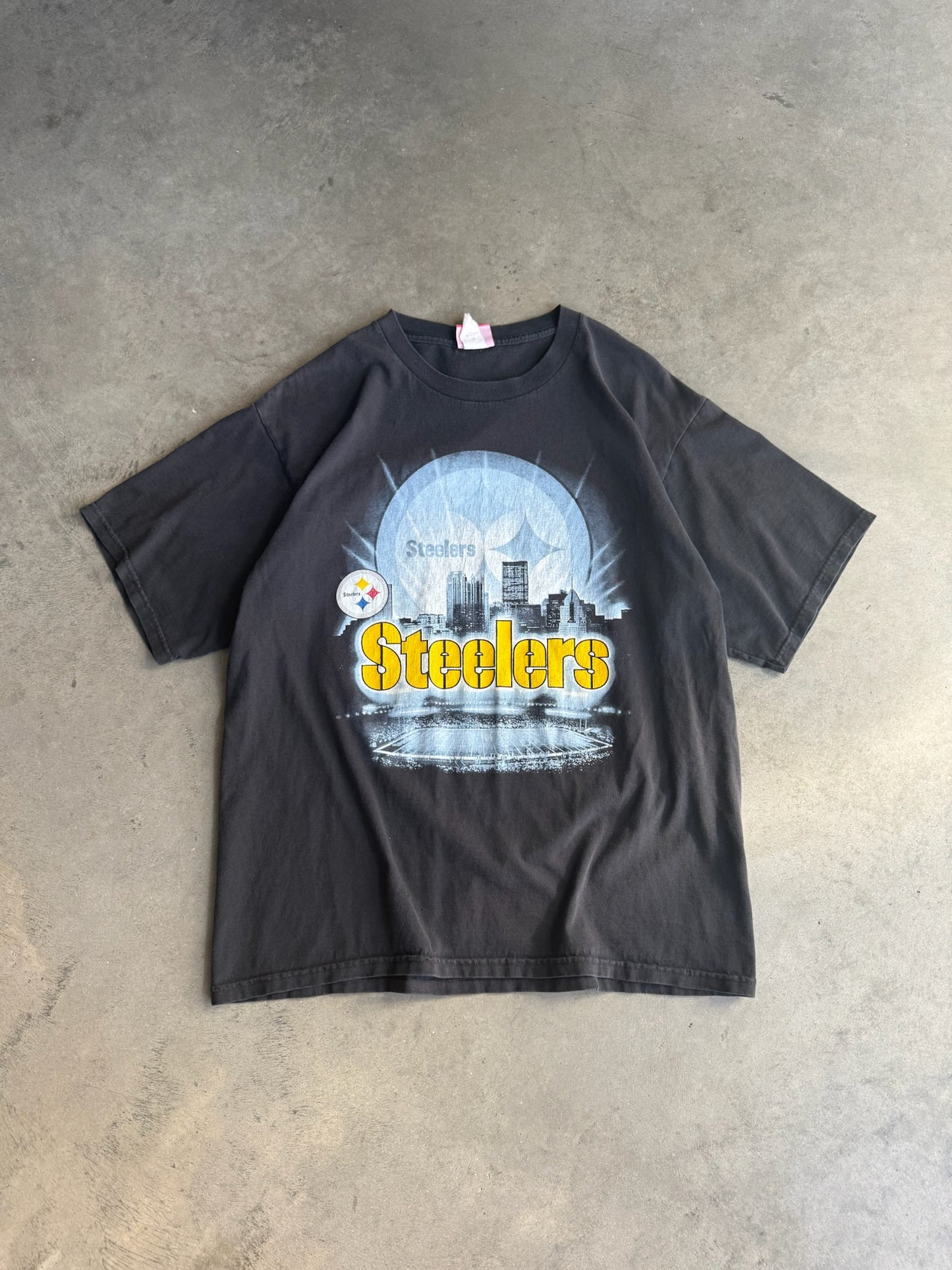 (L) Pittsburgh Steelers Skyline Tee