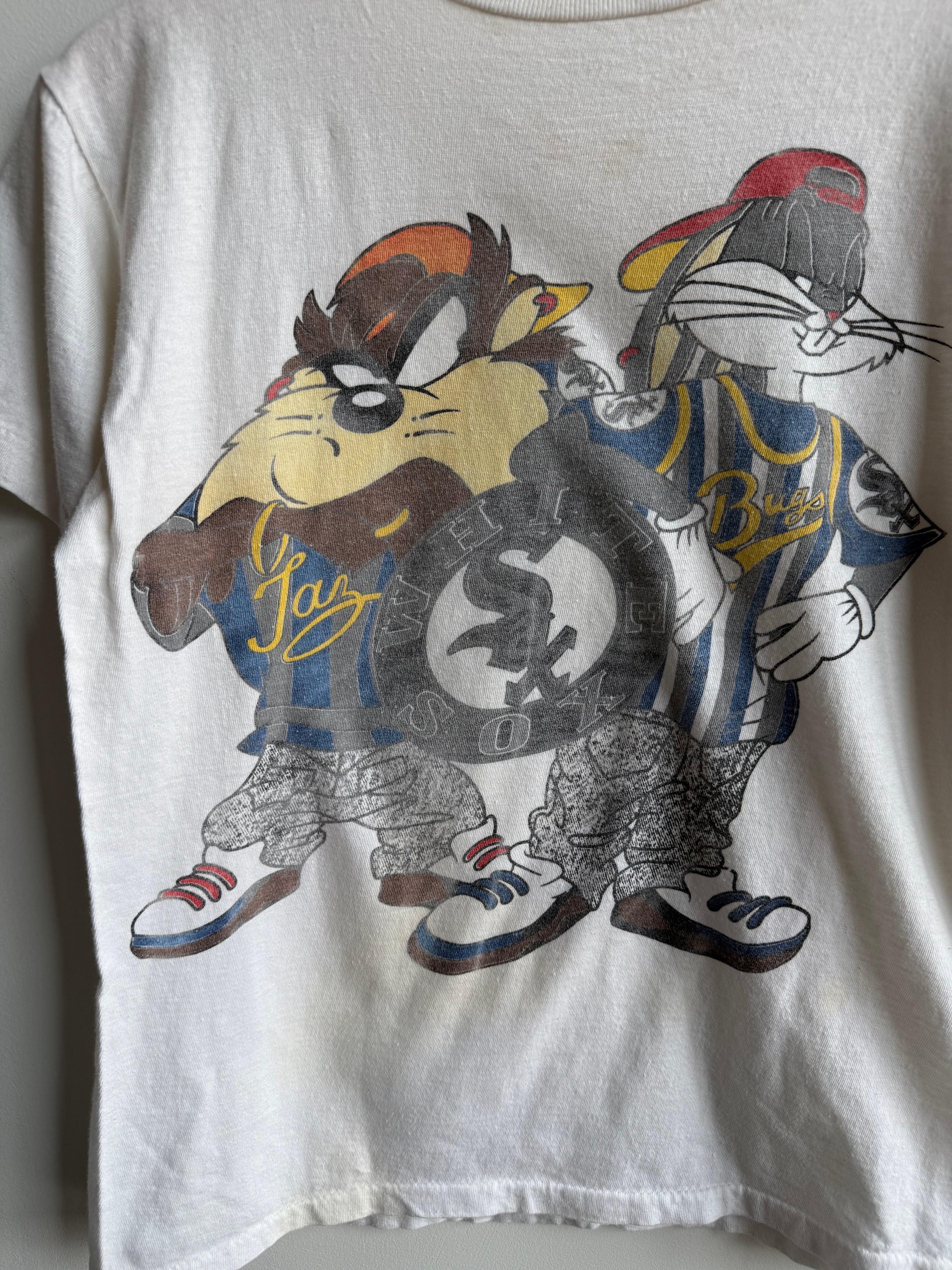 (M) Chicago White Sox Looney Tunes Tee