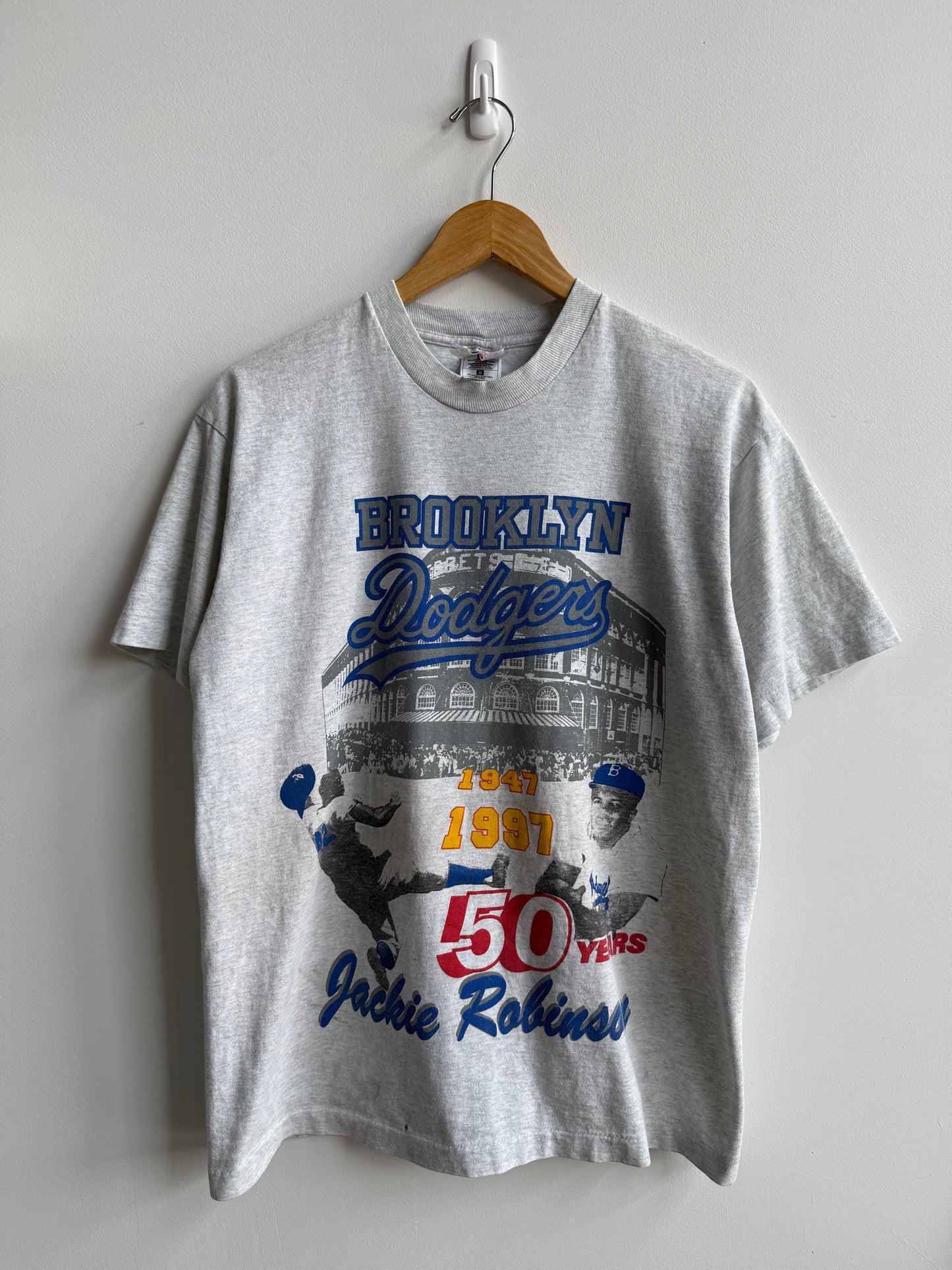 (L) Brooklyn Dodgers Jackie Robinson Tee