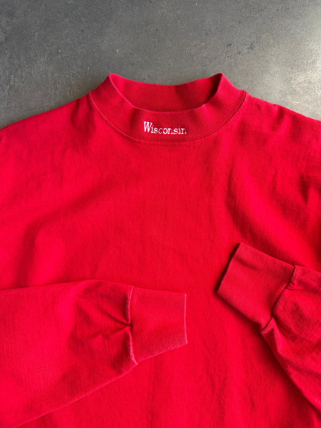 (XXL) Wisconsin Mock Neck Tee