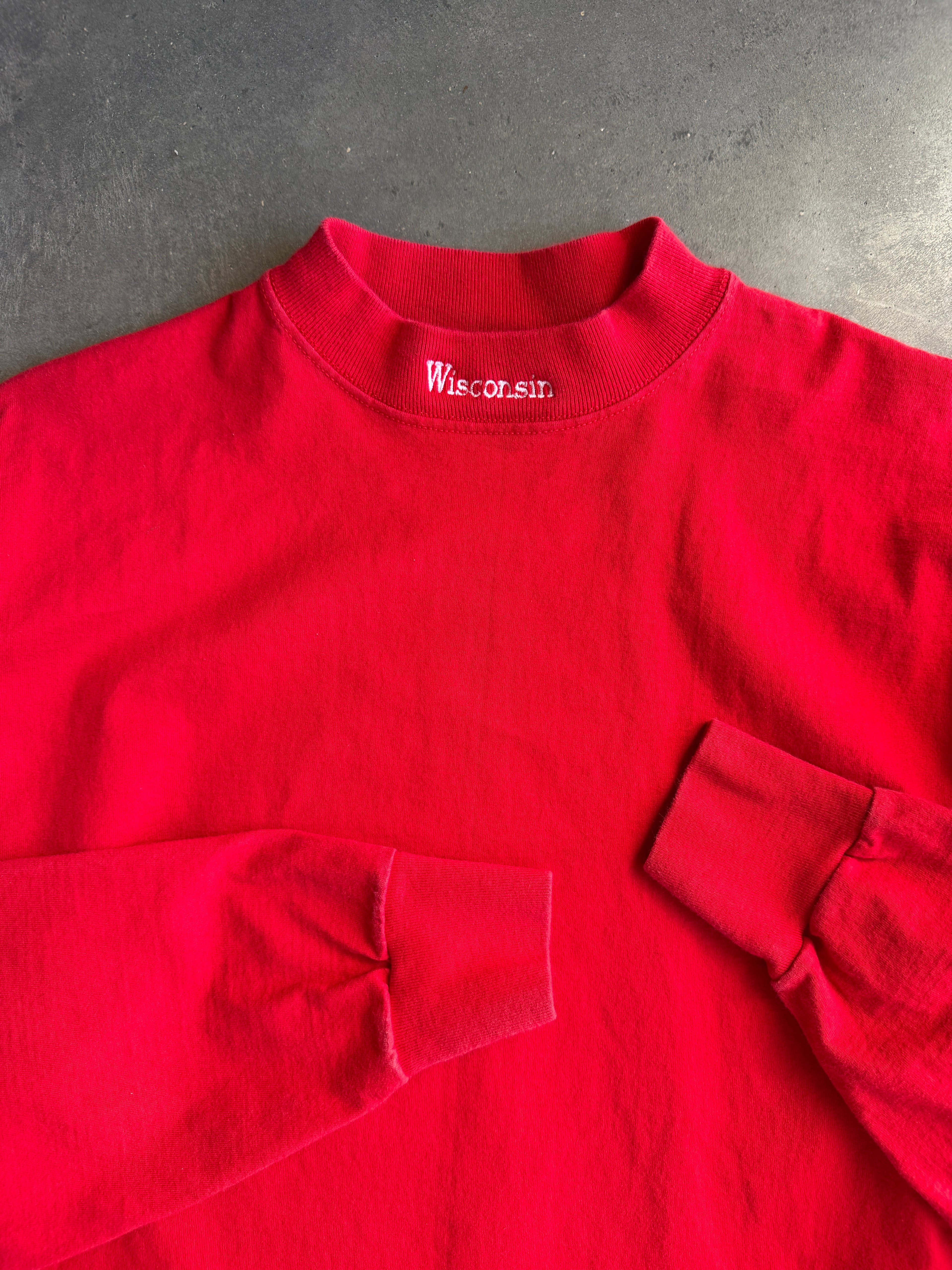 (XXL) Wisconsin Mock Neck Tee