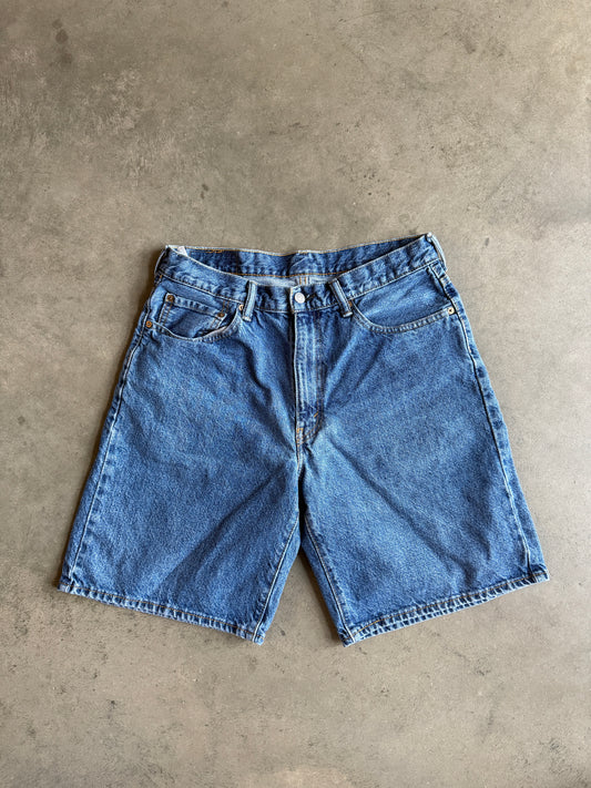 (32) Levi’s Denim Shorts