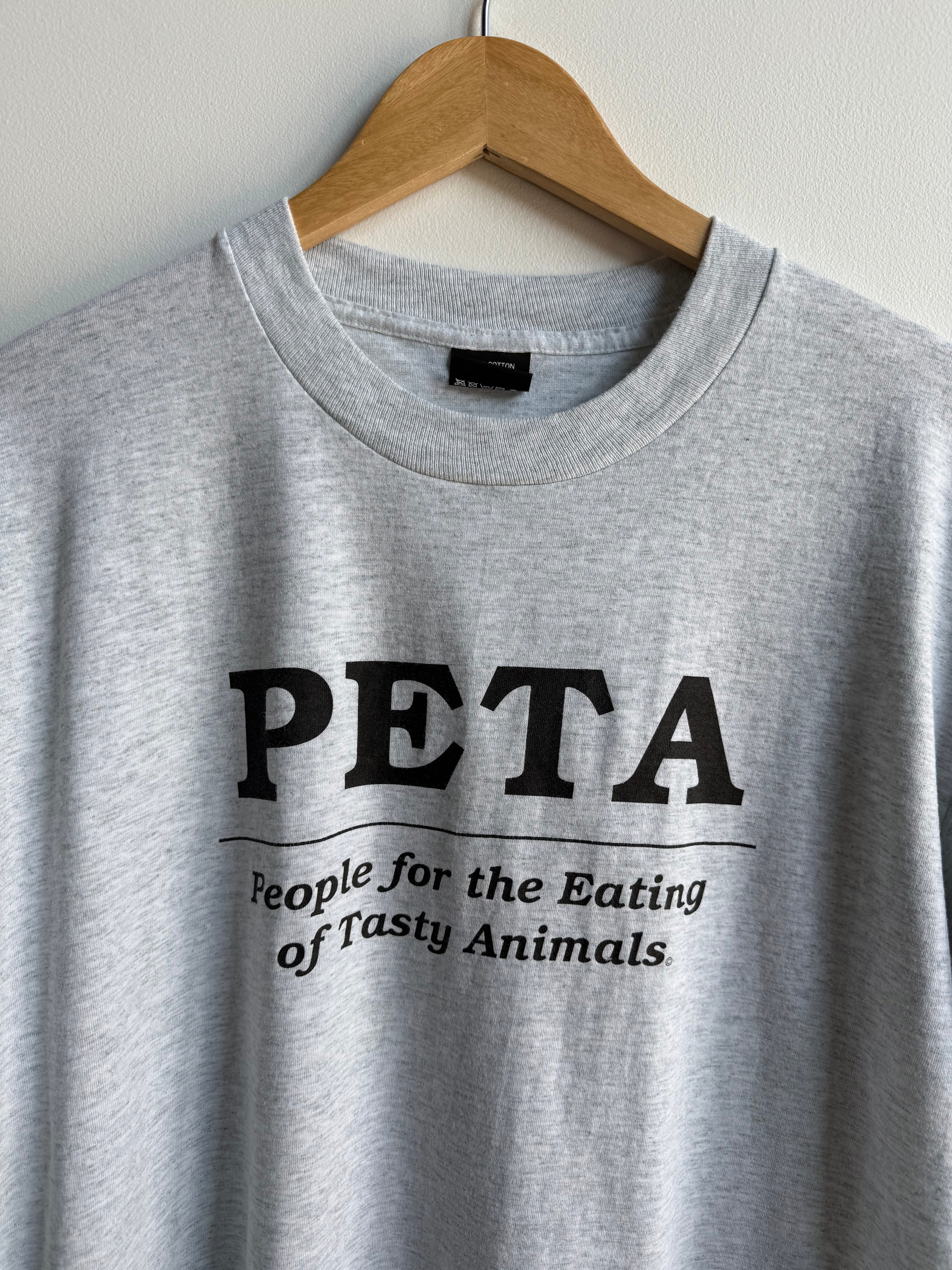 (XL) Peta Parody Tee