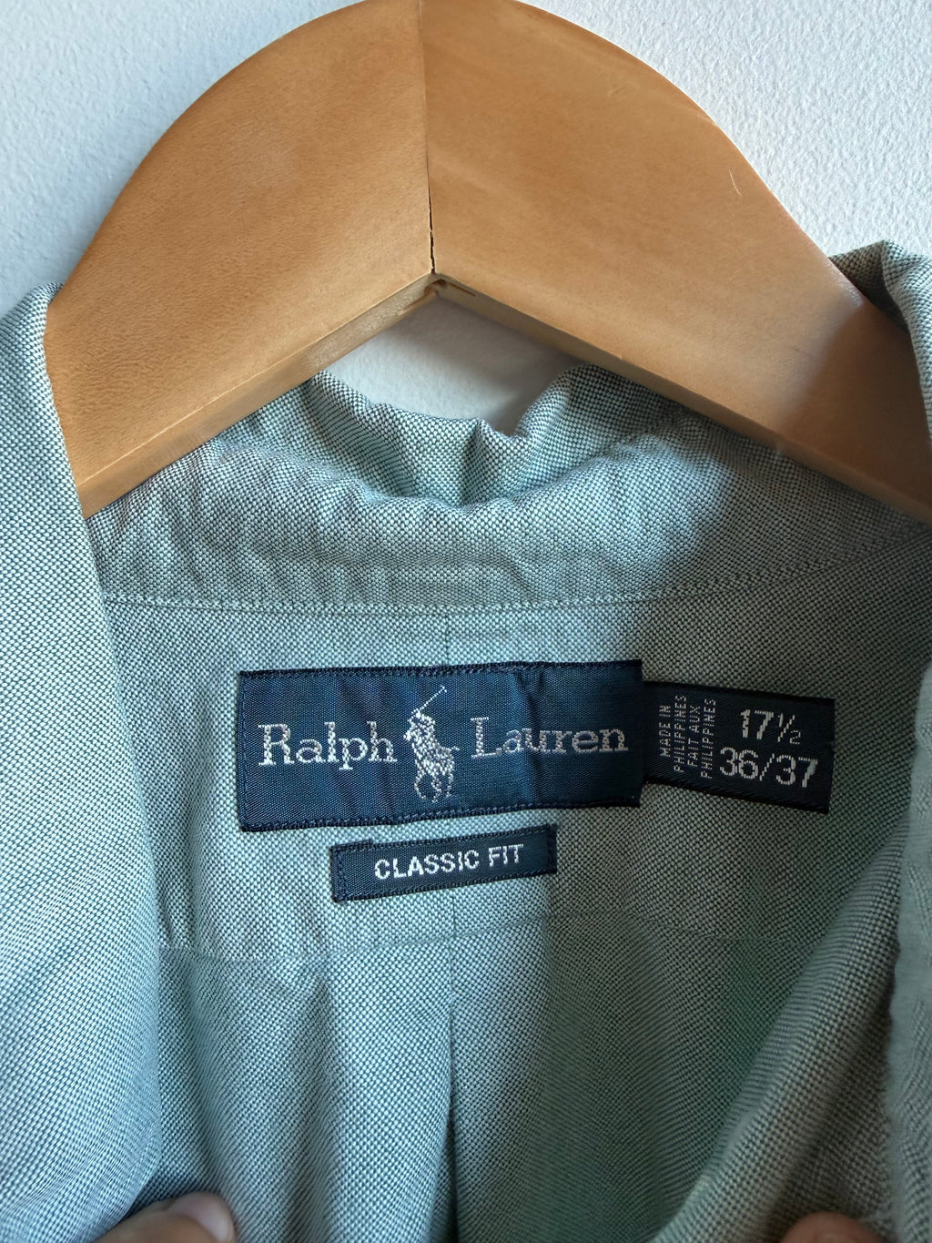 (L) Ralph Lauren Button Up Shirt