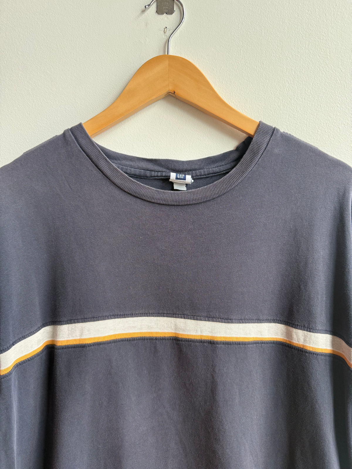 (L) Gap Stripe Tee