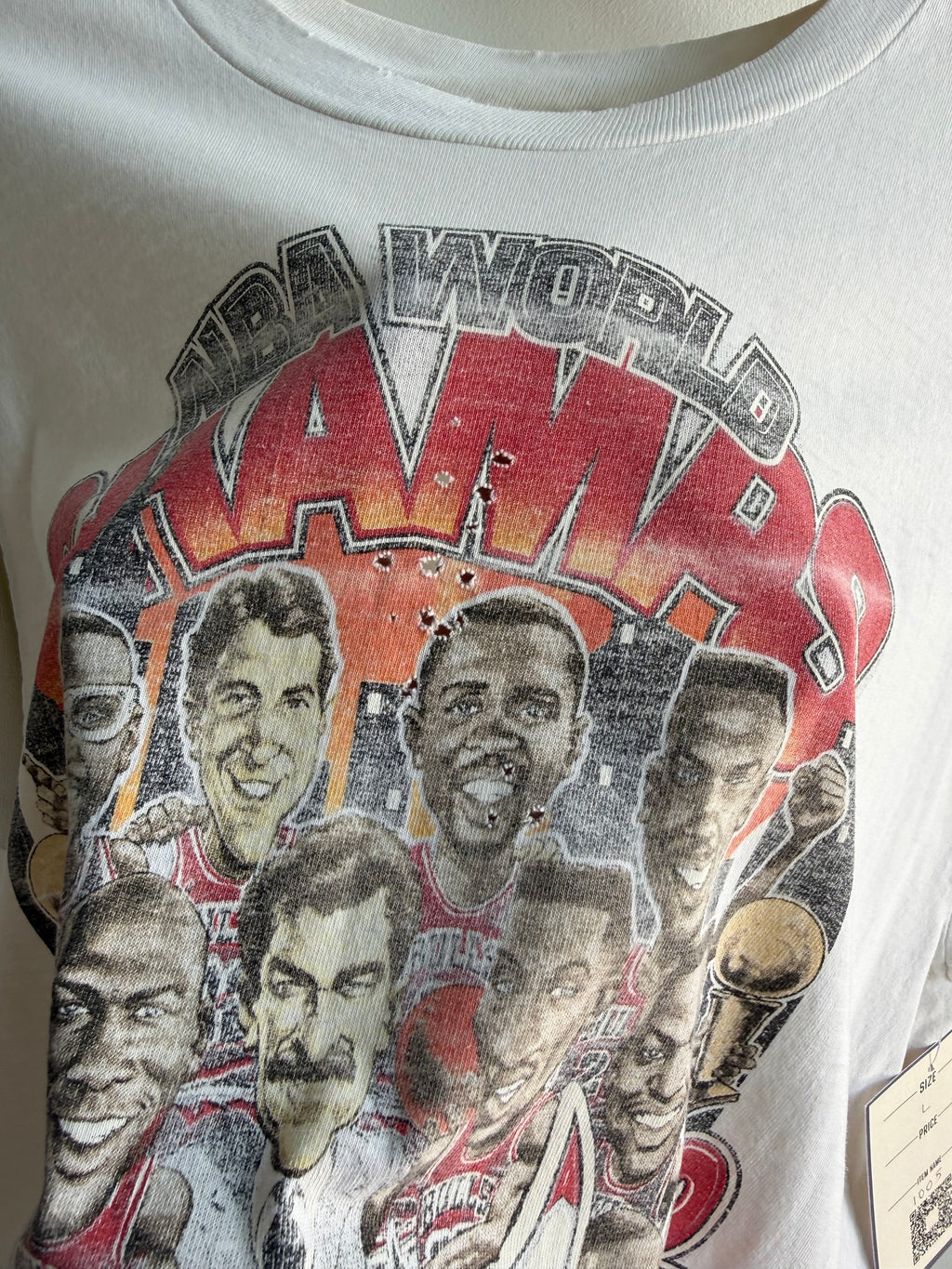 (L) Chicago Bulls Back to Back Tee