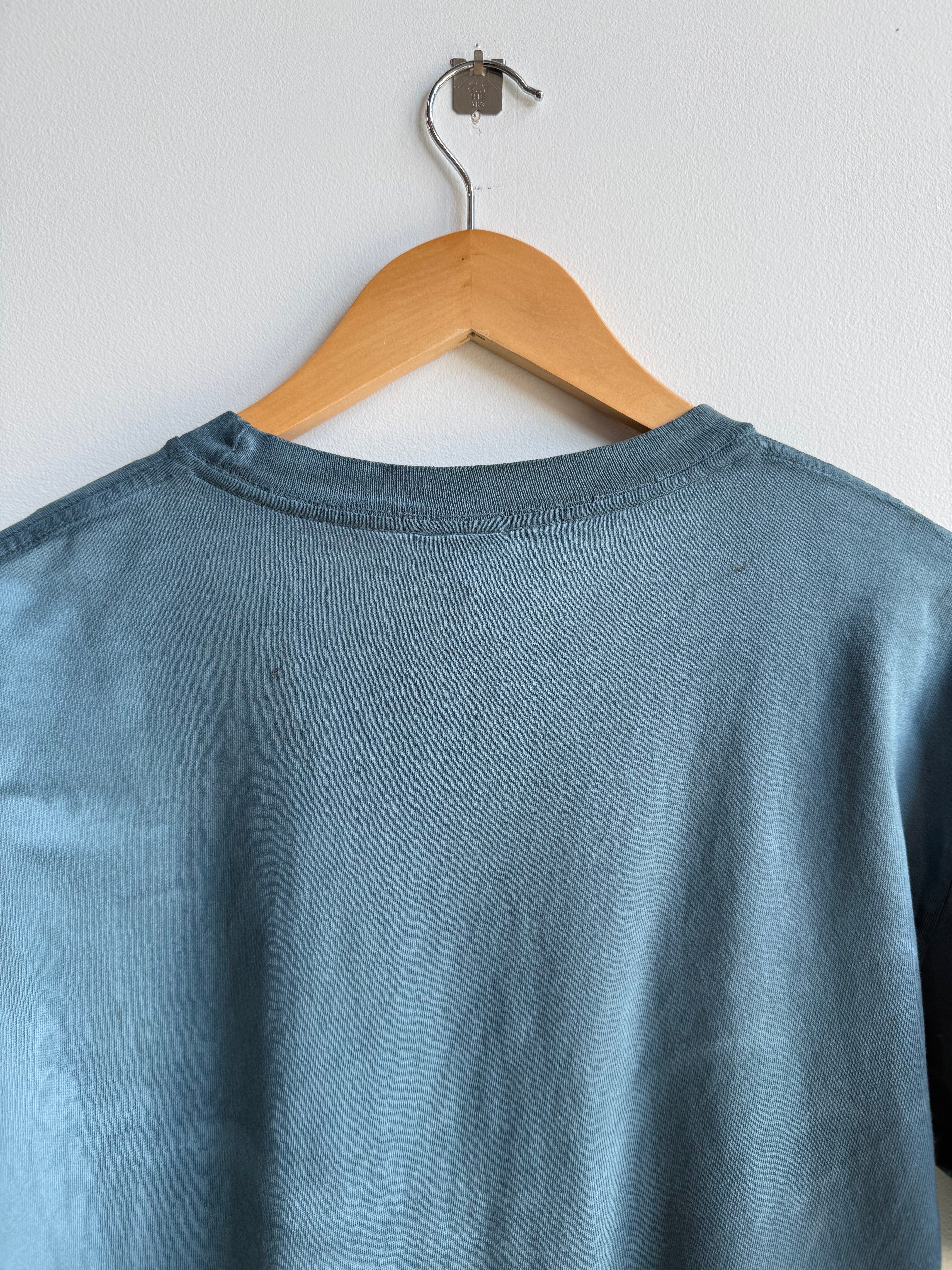(L) Levi’s Silver Tab Tee
