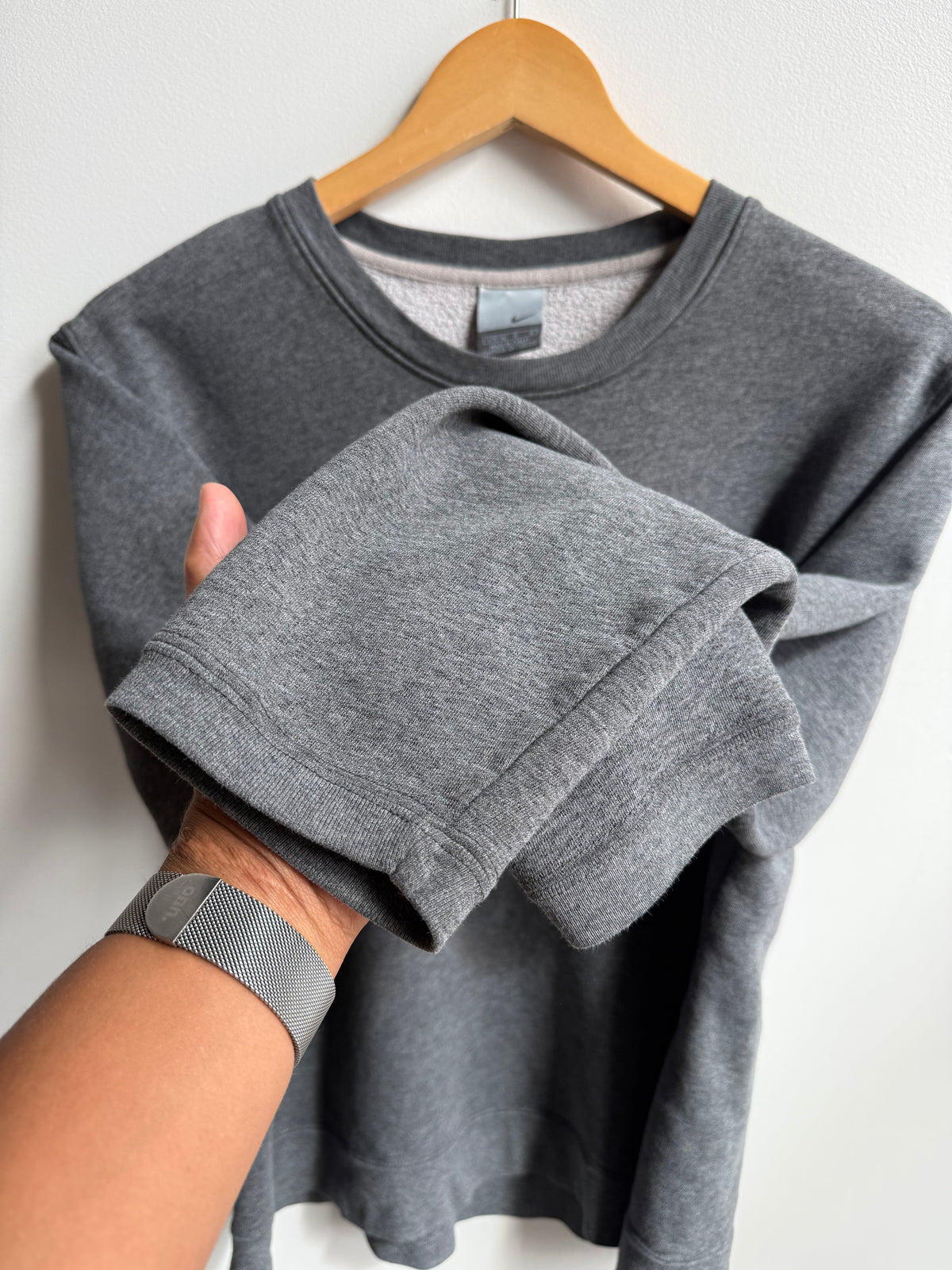 (S) Nike Athletics Crew
