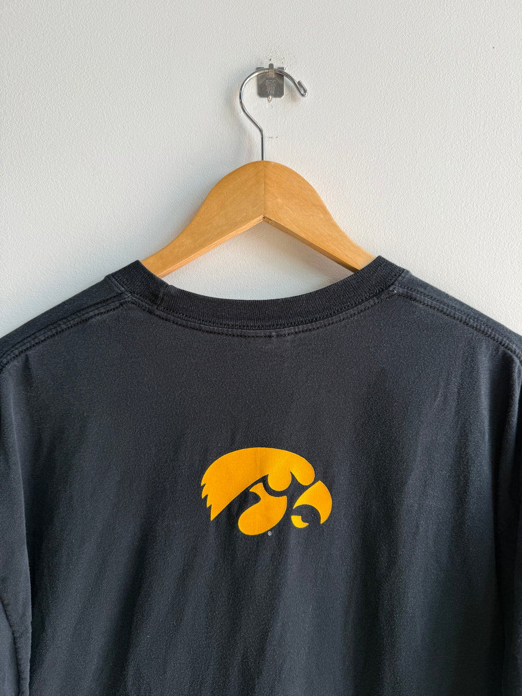 (XL) Iowa Hawkeyes Tee