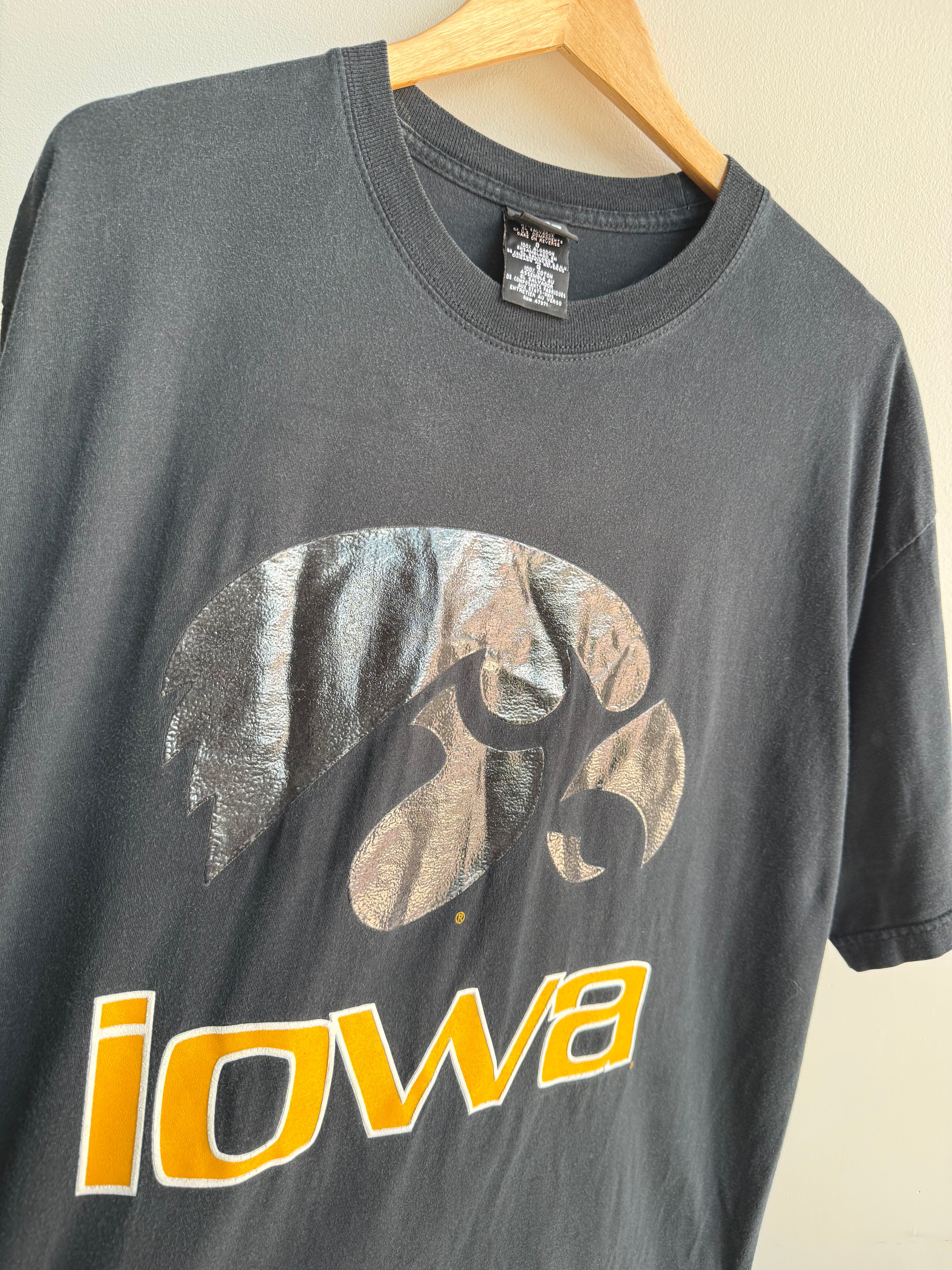 (XL) Iowa Hawkeyes Tee