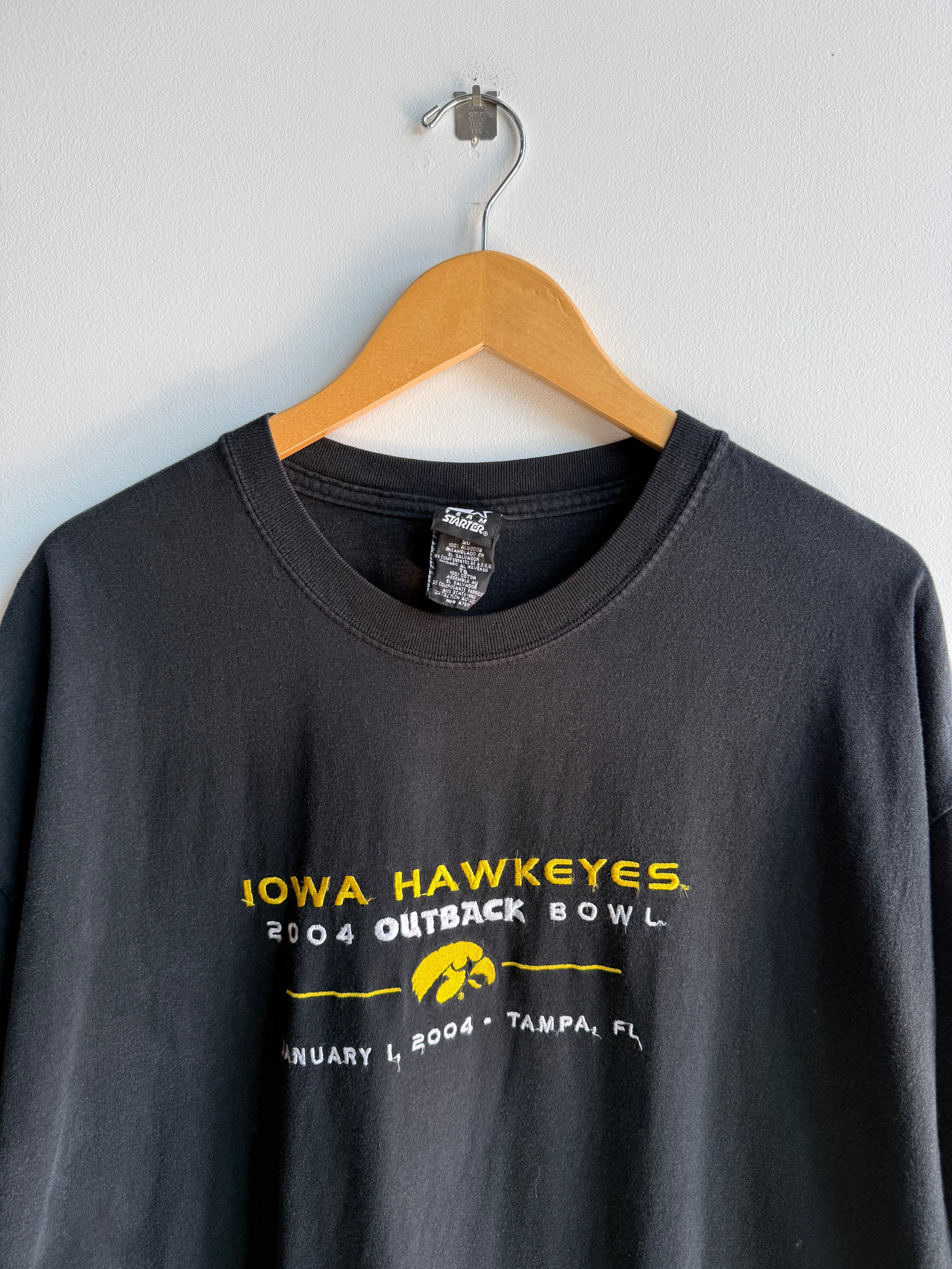 (XL) Iowa Hawkeyes Outback Bowl Tee