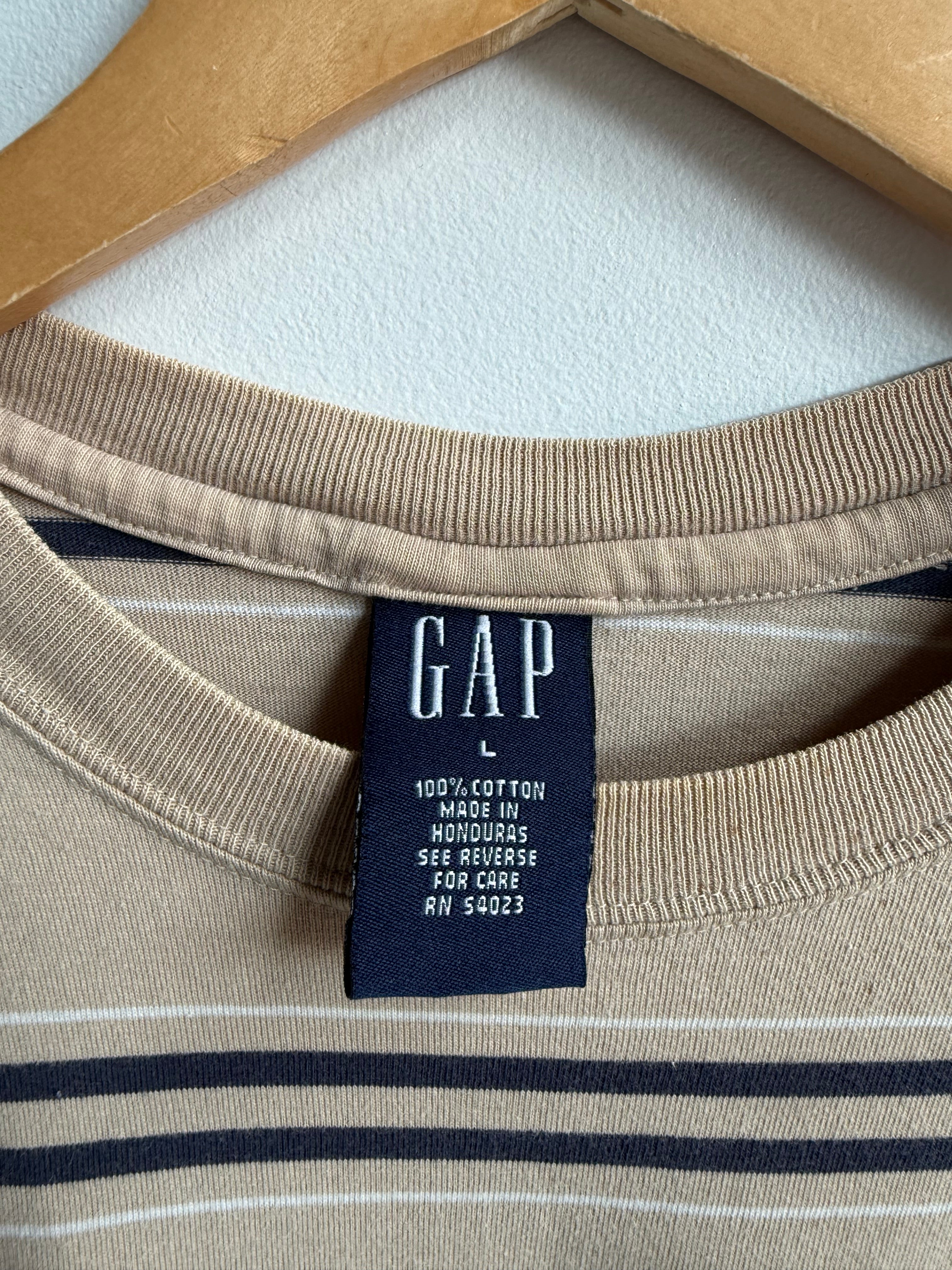 (L) Gap Striped Tee