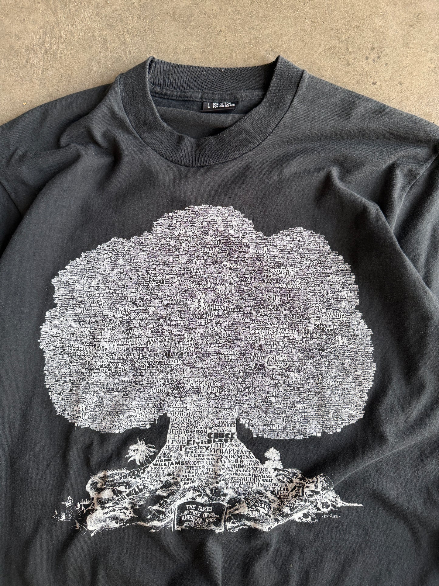 (L) Family of Rock Tee
