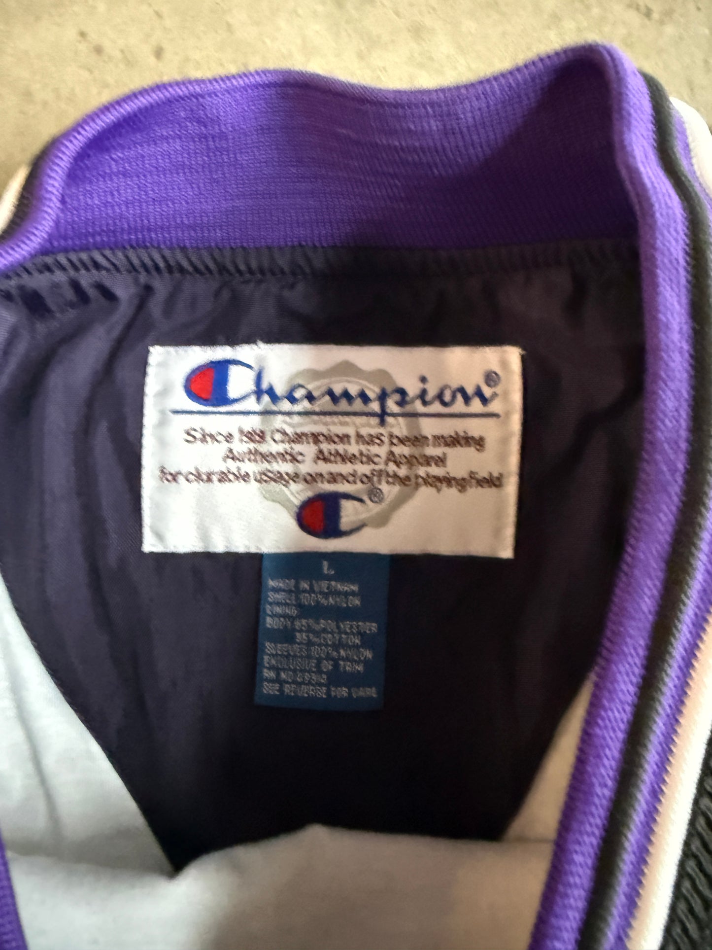 (XL) UNI Champion Windbreaker