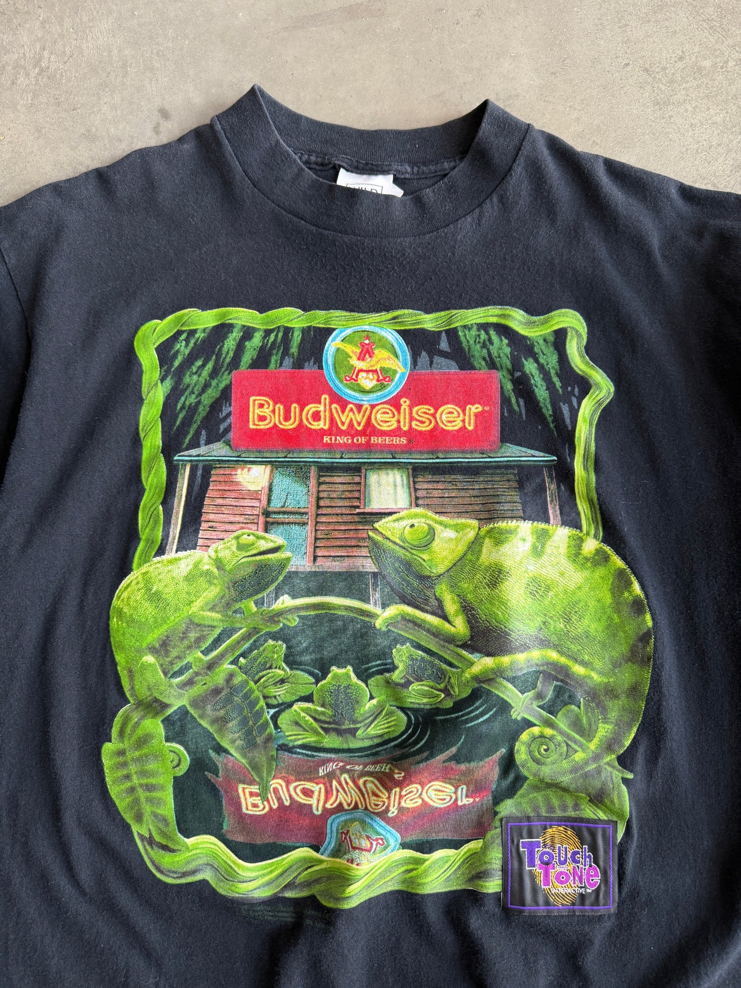 (XL) Budweiser Iguanas Tee