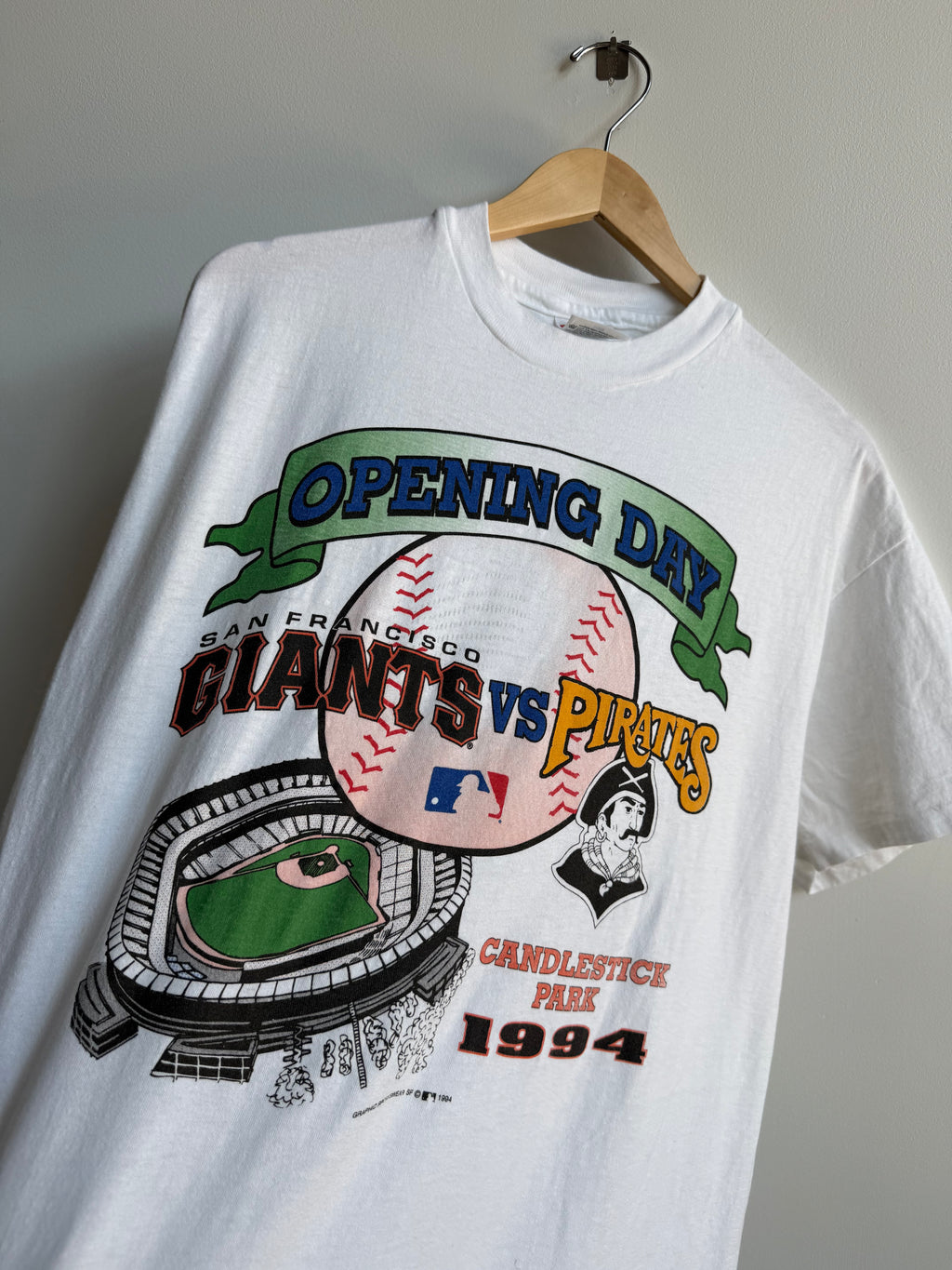 (L) Giants vs Pirates Tee