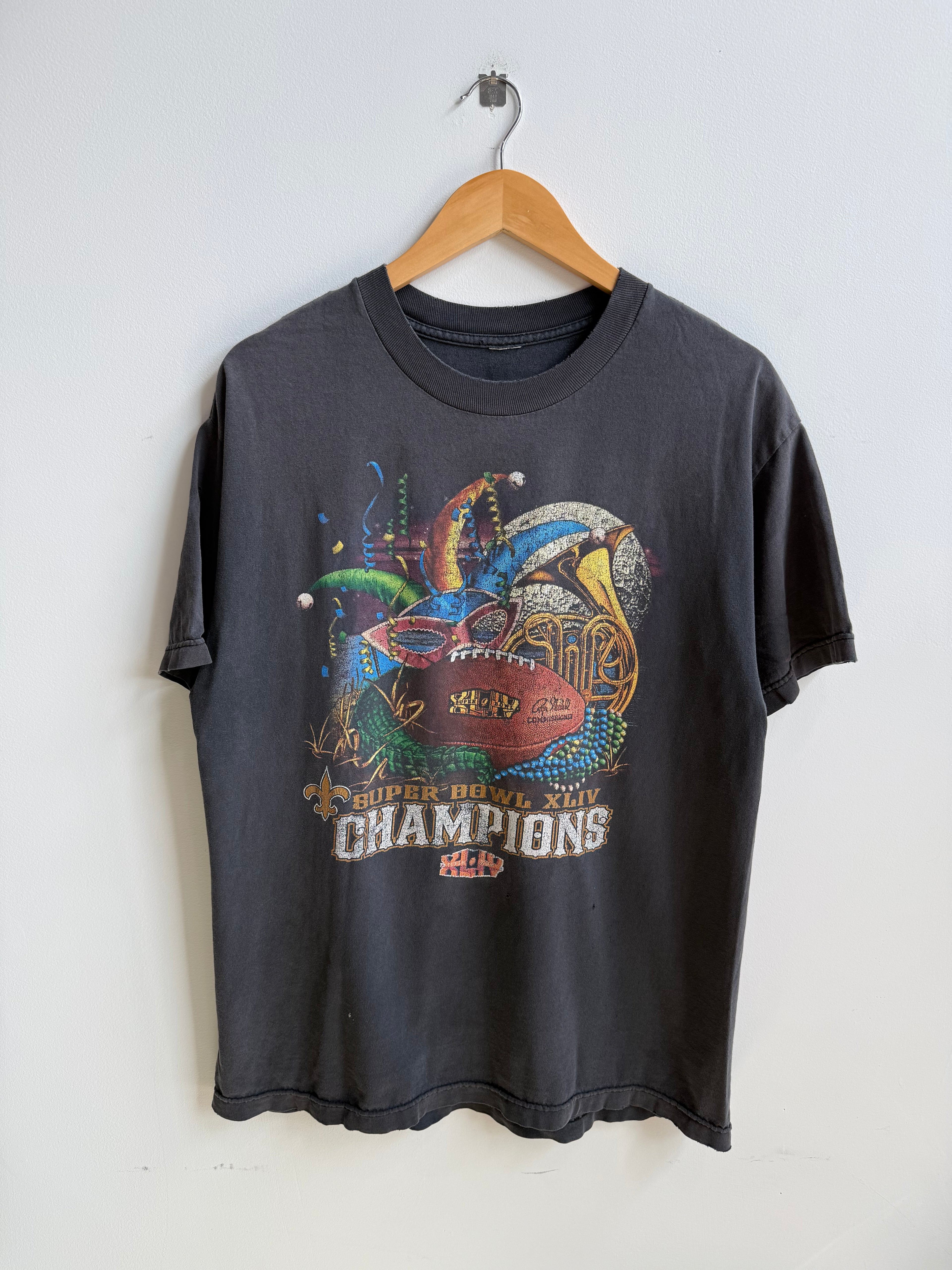 (L) New Orleans Saints Tee