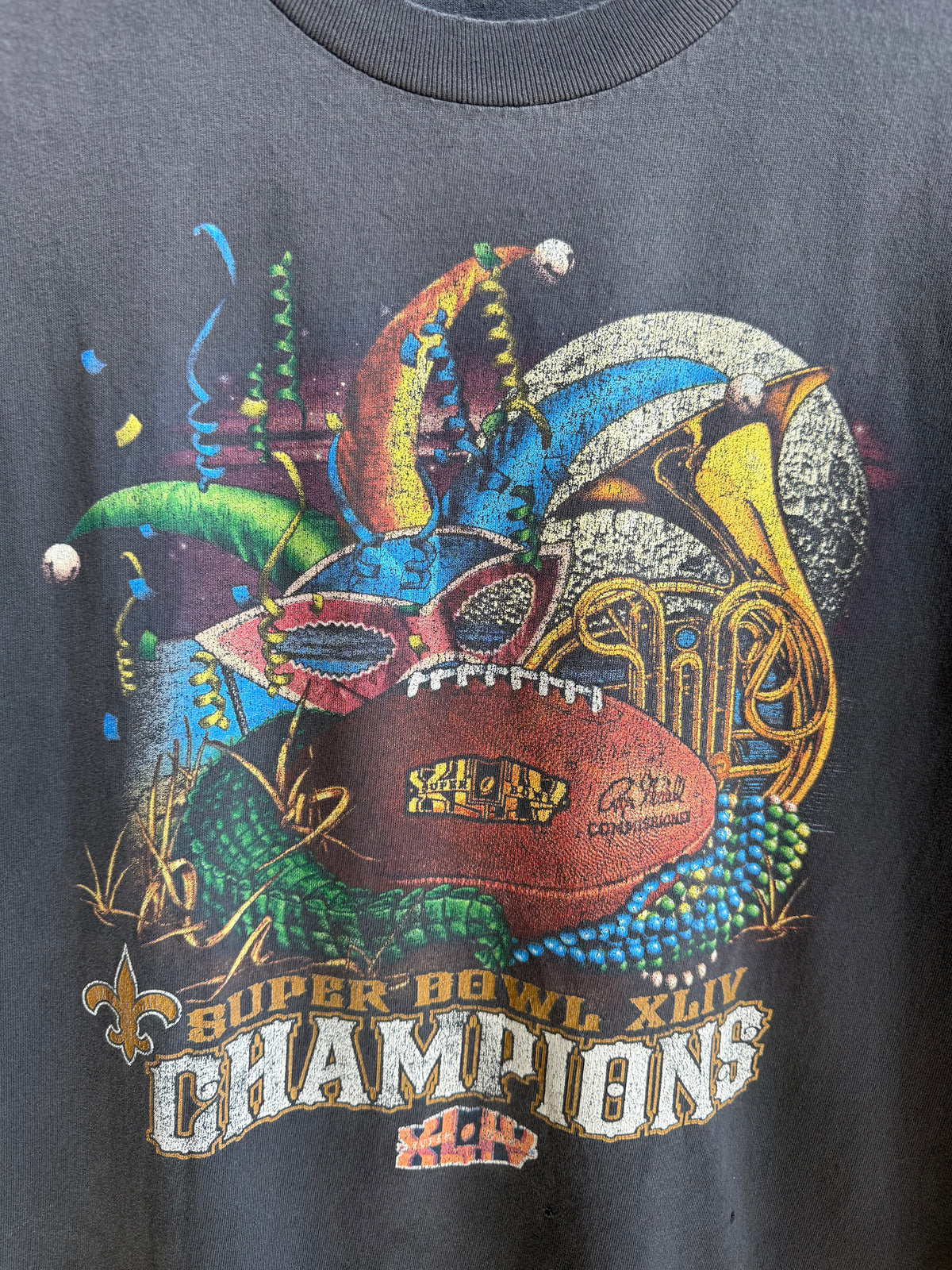 (L) New Orleans Saints Tee
