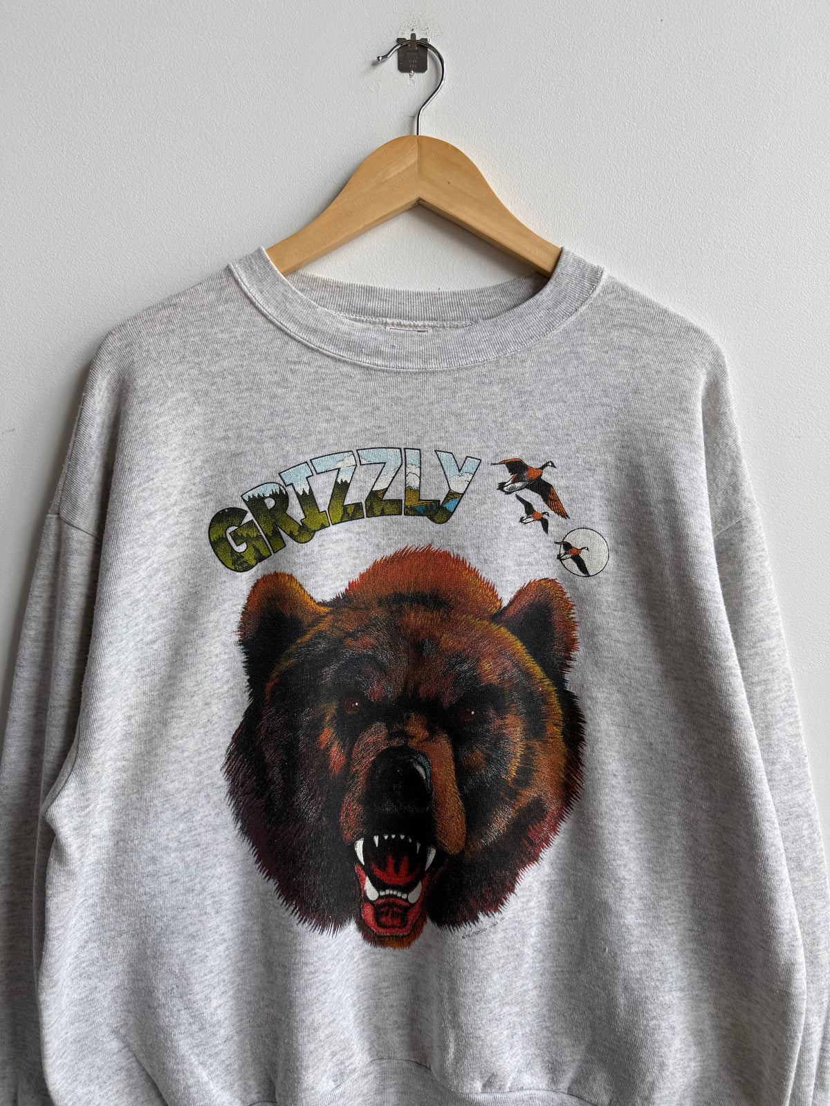 (L) Grizzly Crew