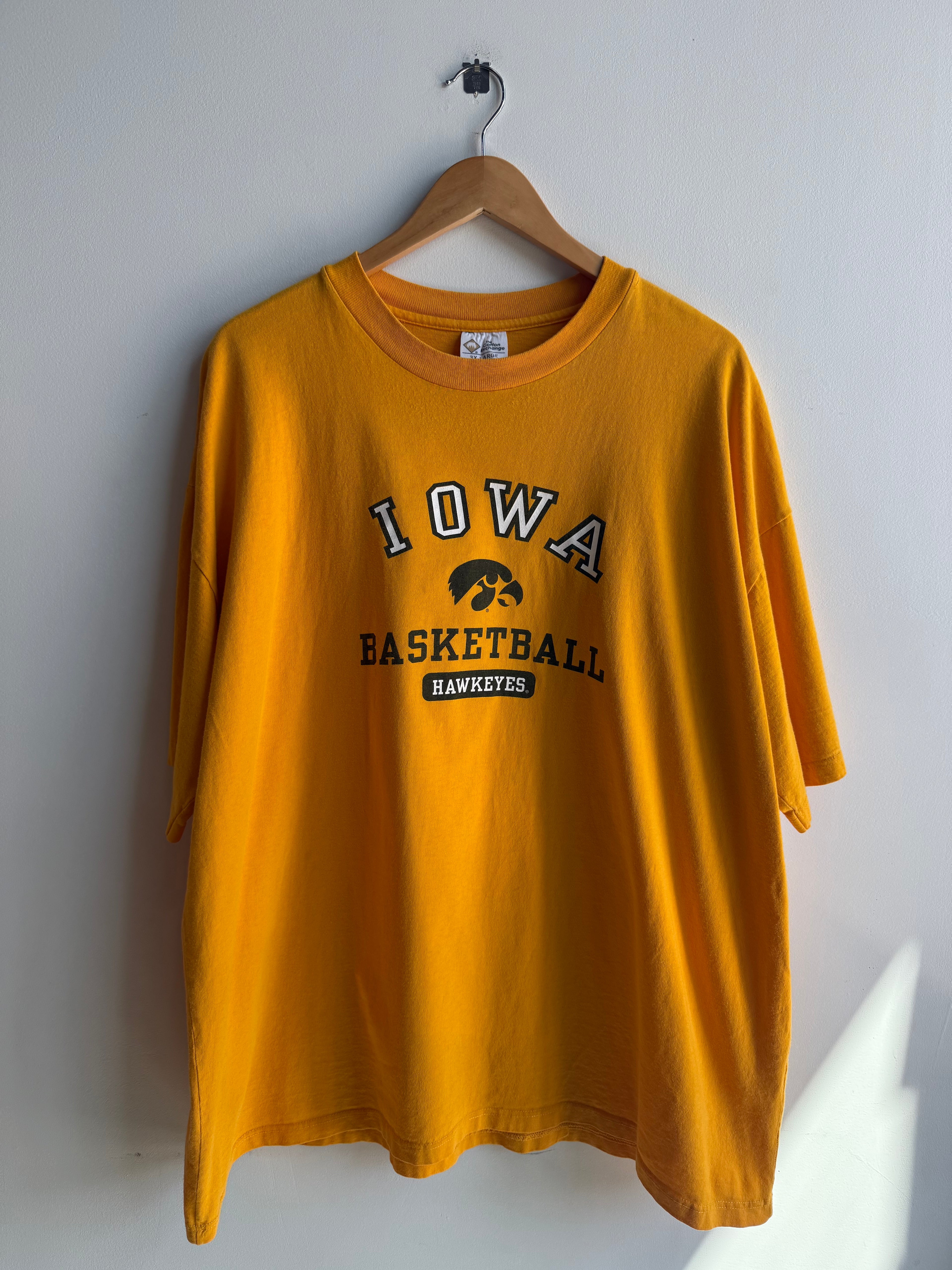 (XXXL) Iowa Hawkeyes Basketball Tee