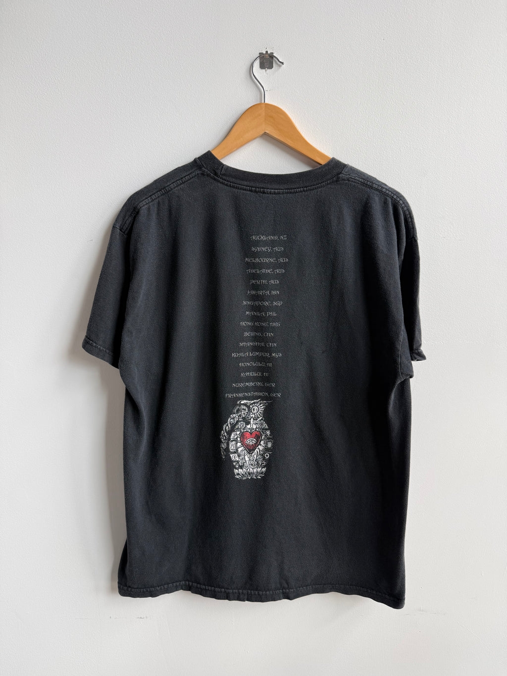 (L) Incubus Tee