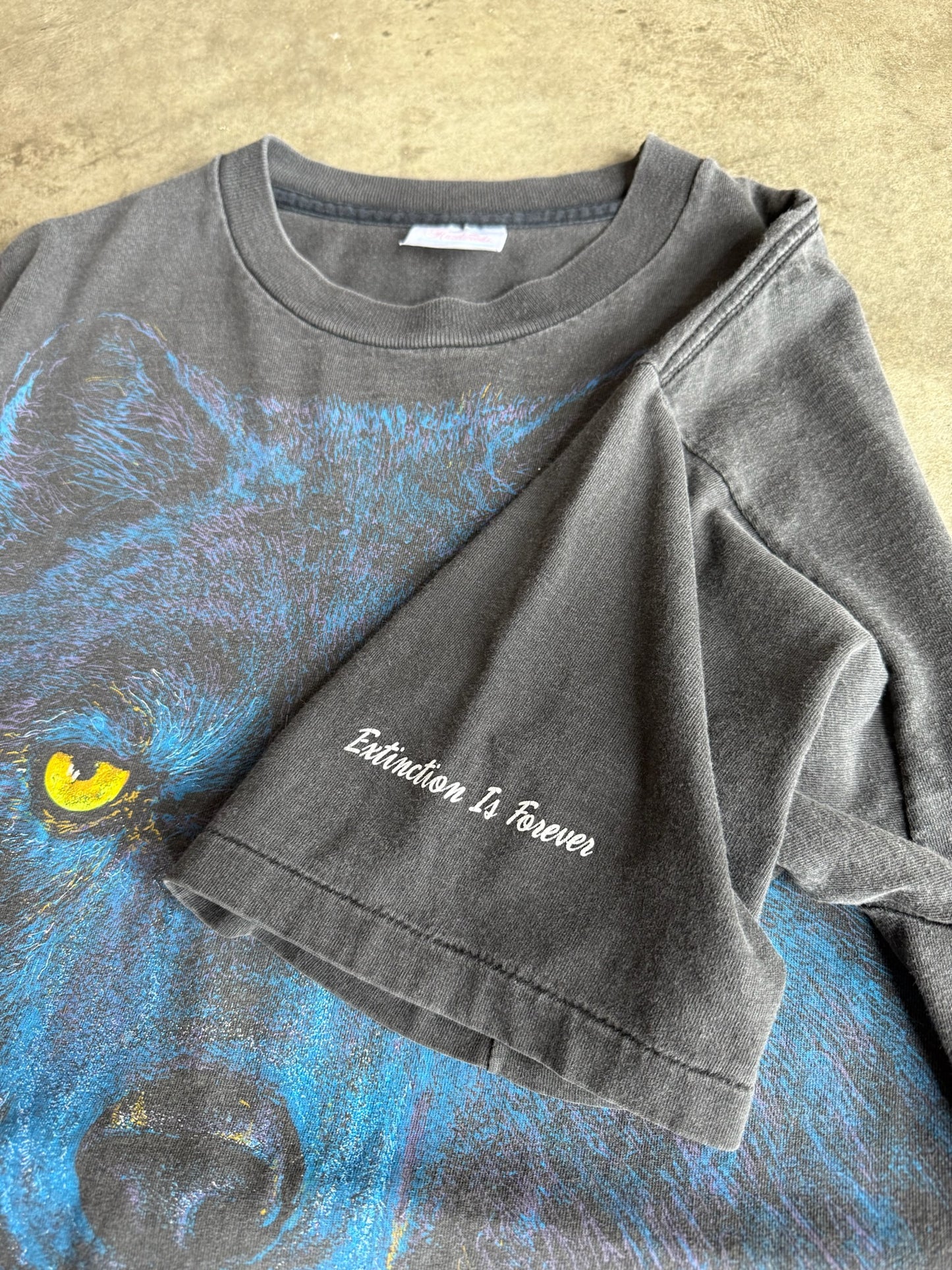 (XL) Wolf Extinction Tee