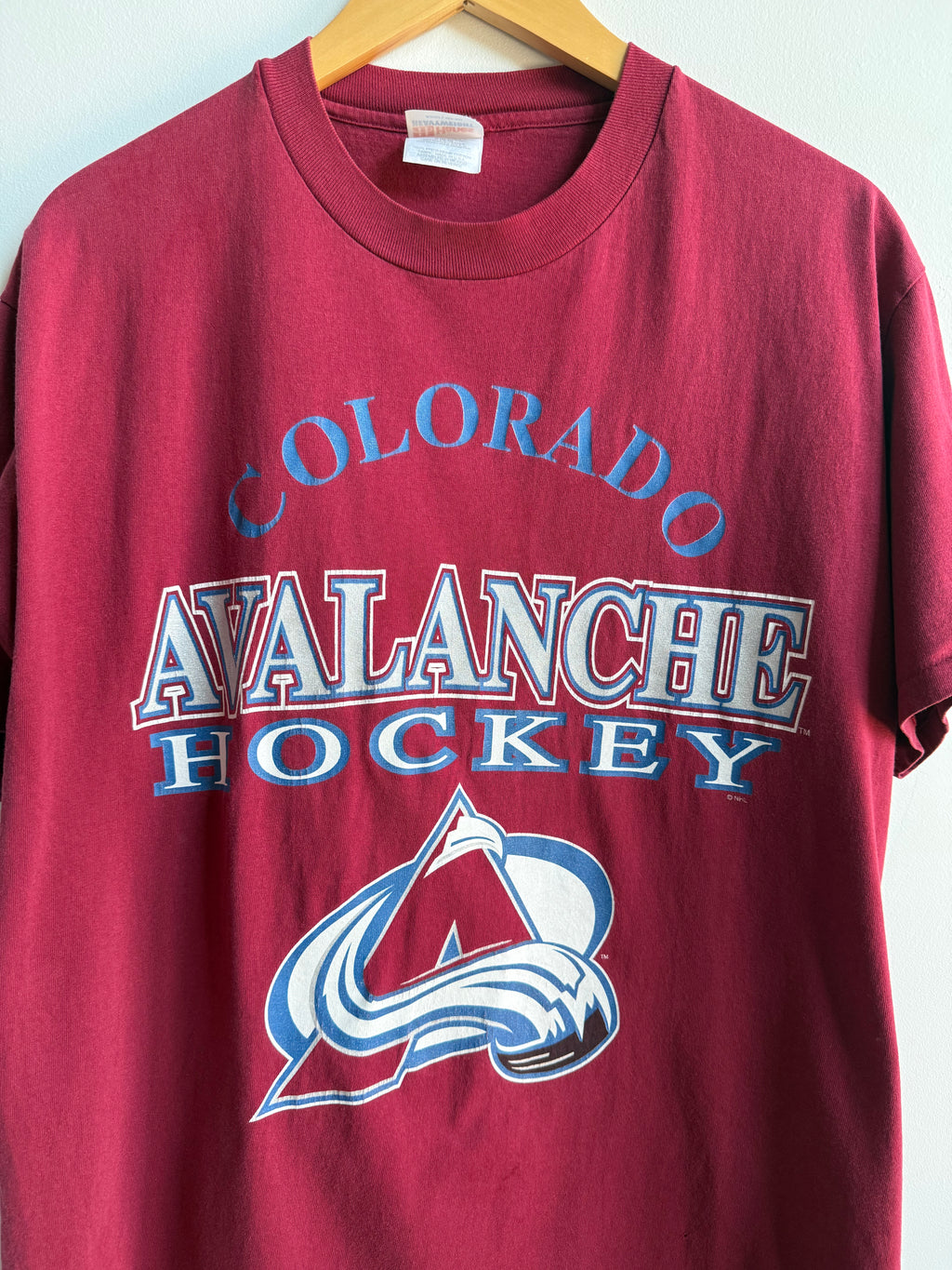 (L) Colorado Avalanche Tee