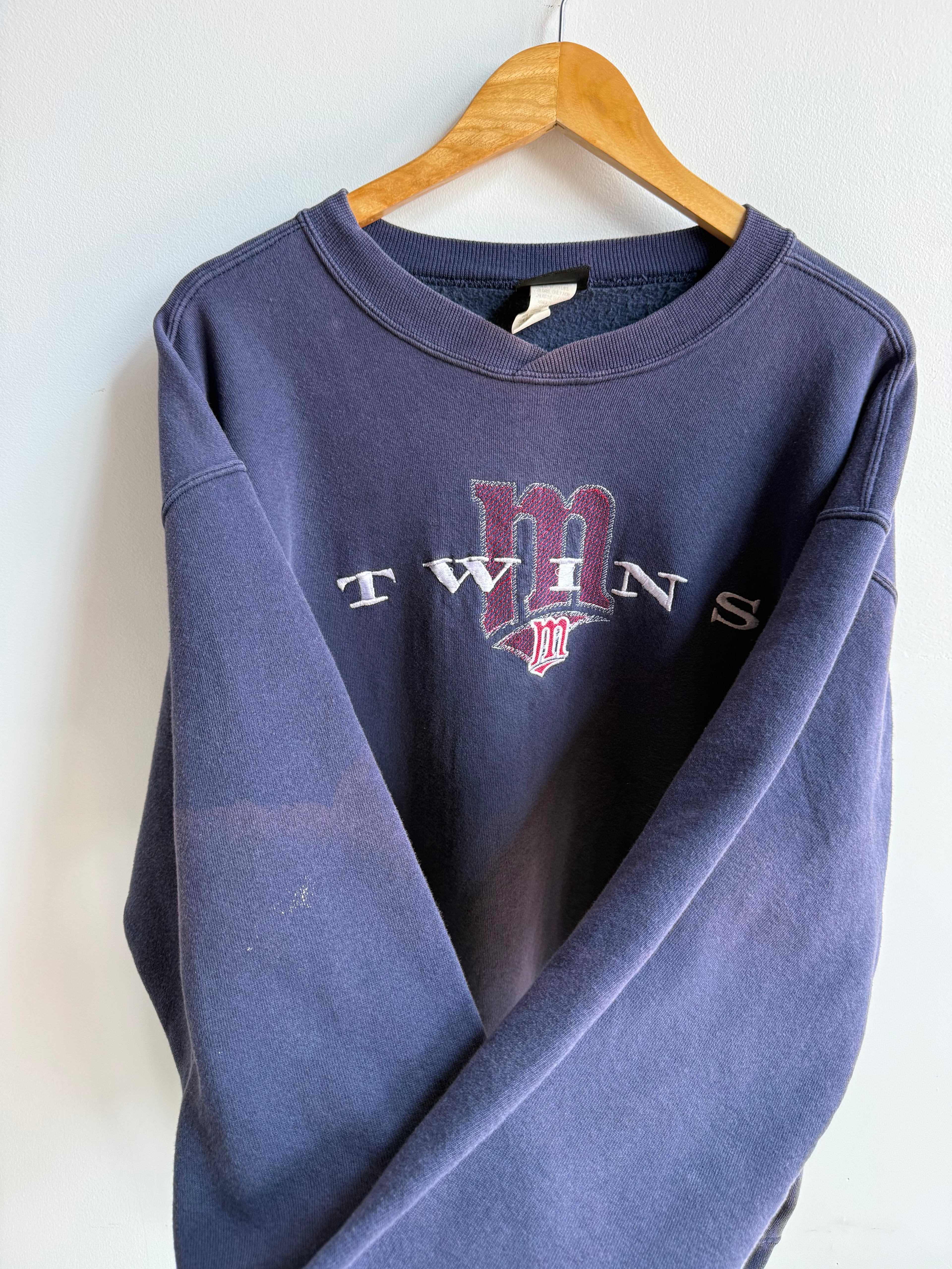 (L) Minnesota Twins Crew