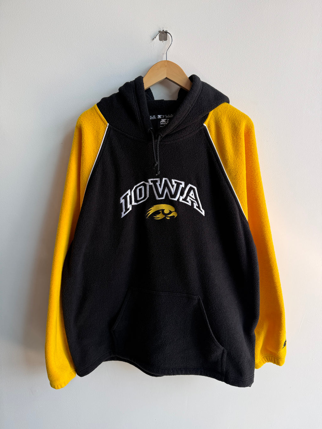 (XL) Iowa Hawkeyes Fleece Hoodie