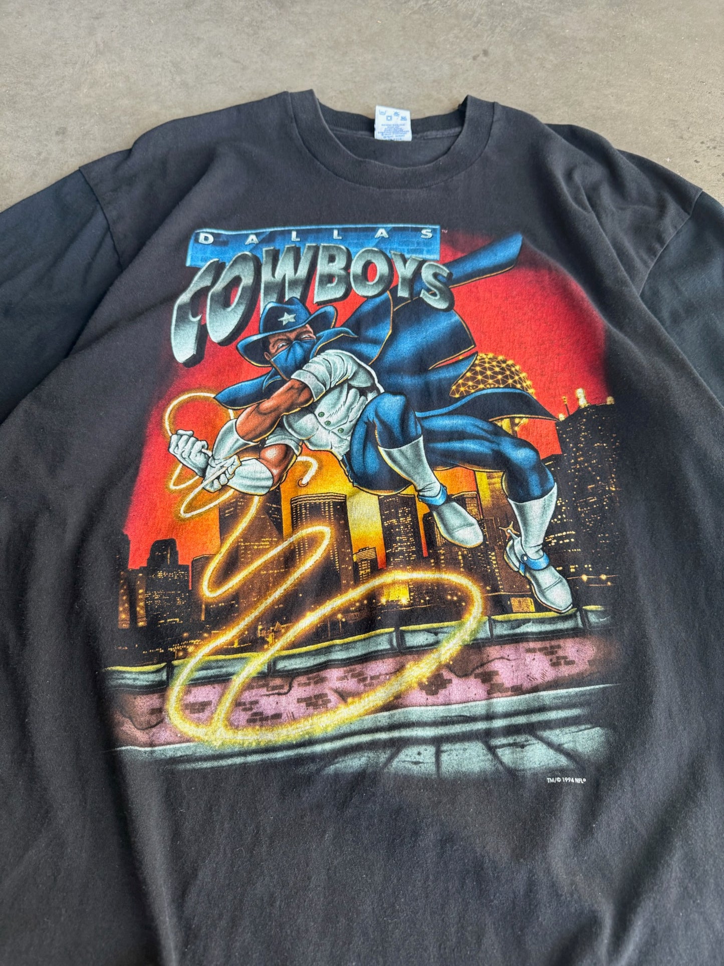 (XL) Dallas Cowboys Super Hero Tee