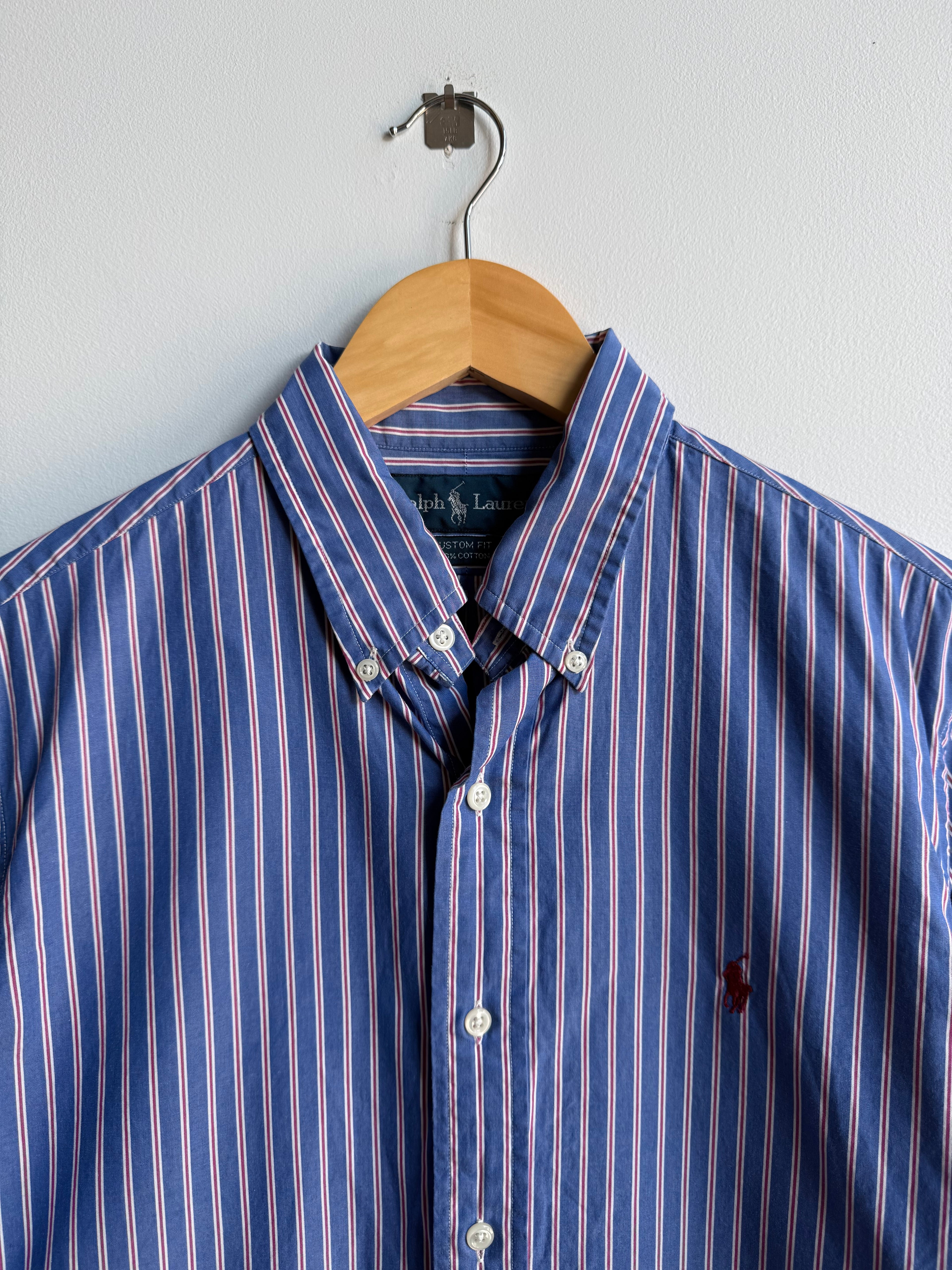 (M) Ralph Lauren Button Up