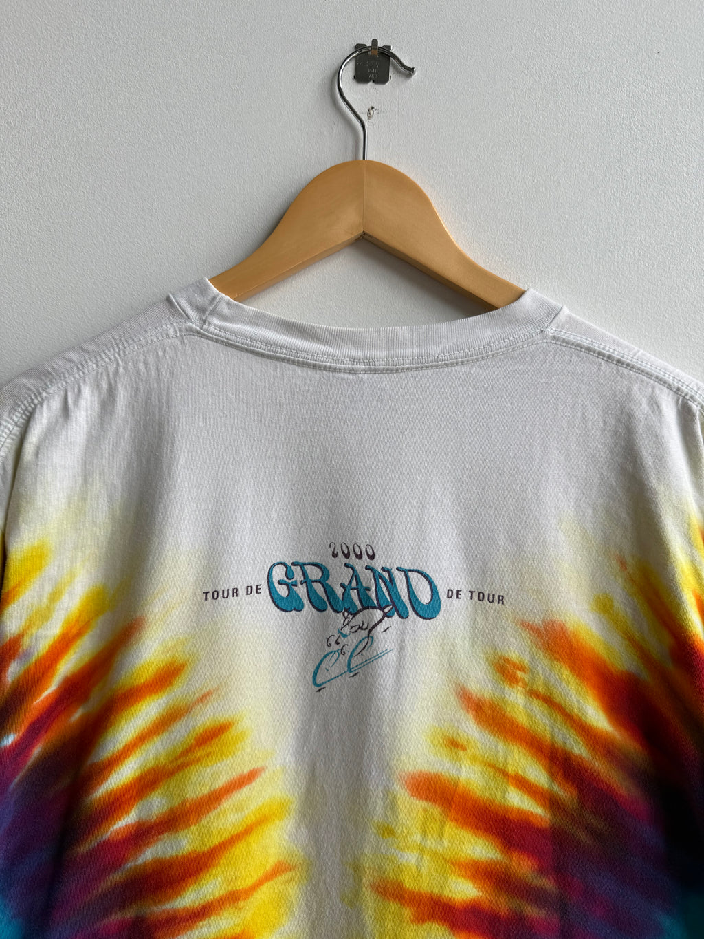 (L) Tour de Grand Tee