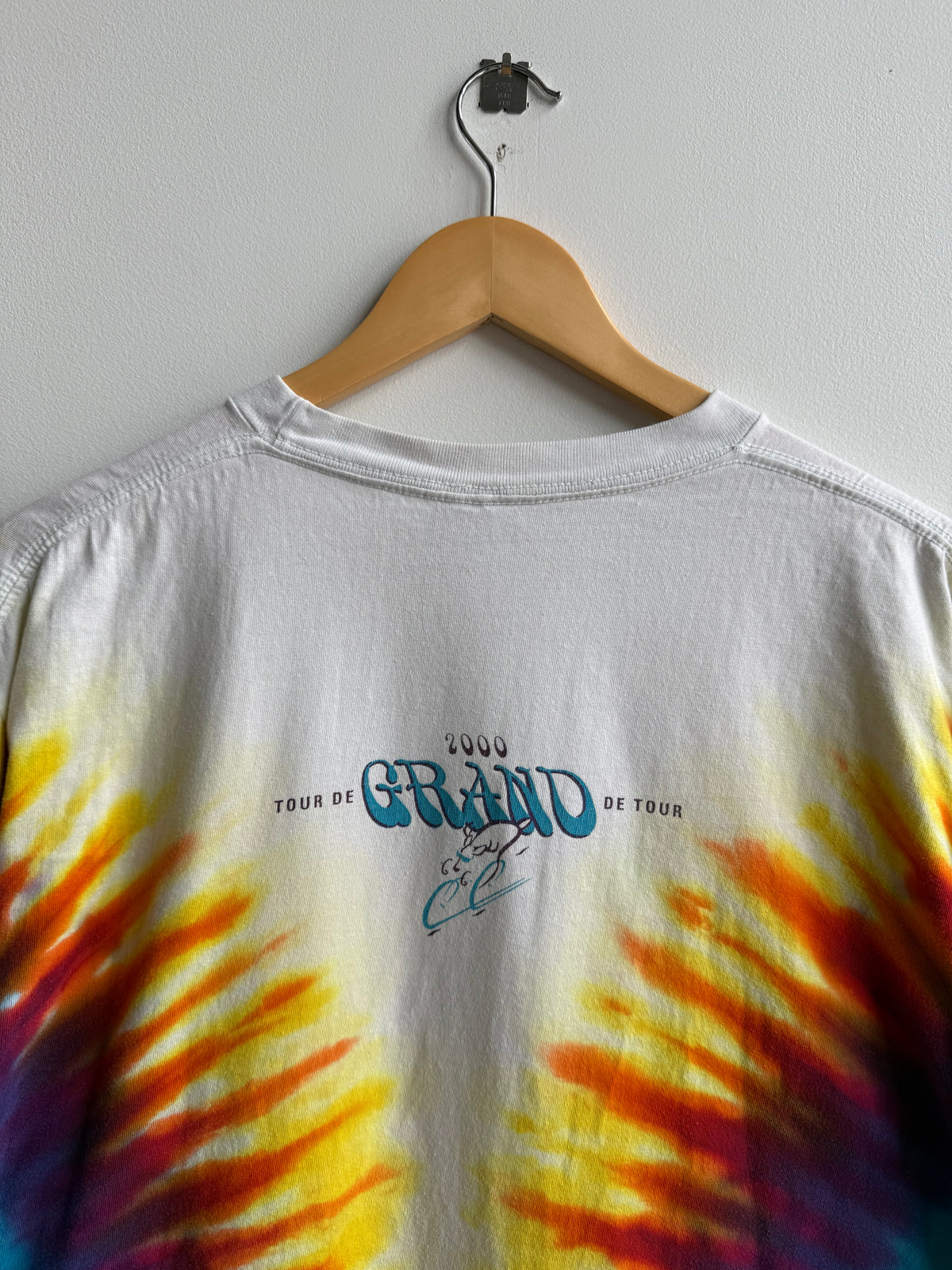 (L) Tour de Grand Tee
